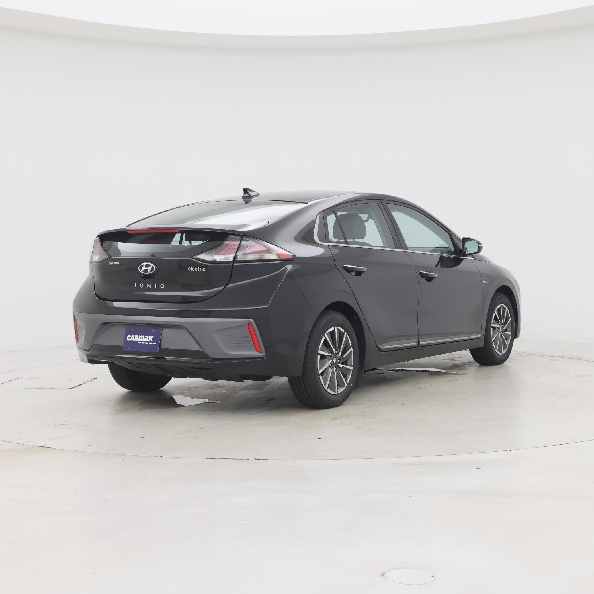 Thumbnail: 2020 Hyundai Ioniq - 8