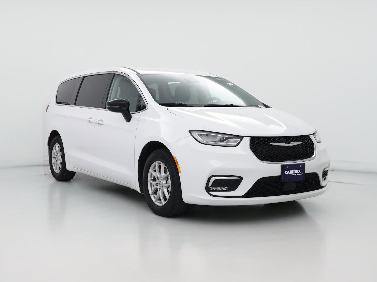 2024 Chrysler Pacifica Touring L - Photo 1