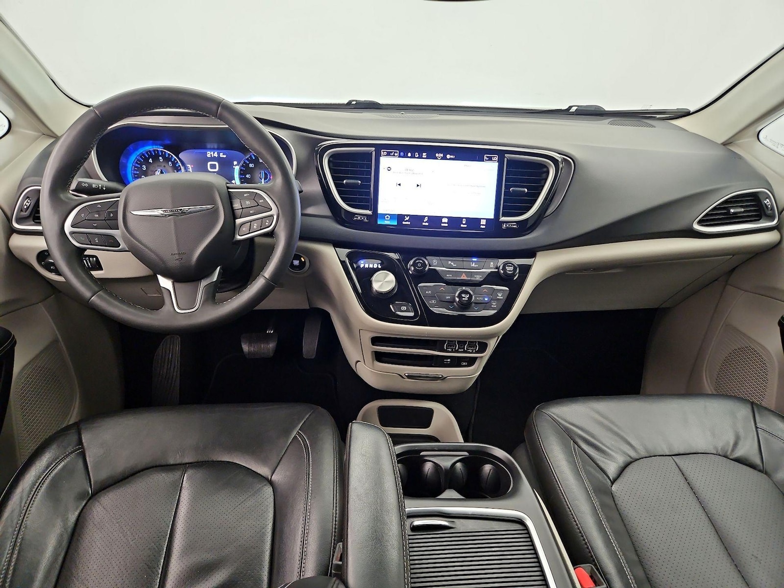 2022 Chrysler Pacifica Touring L - Photo 10
