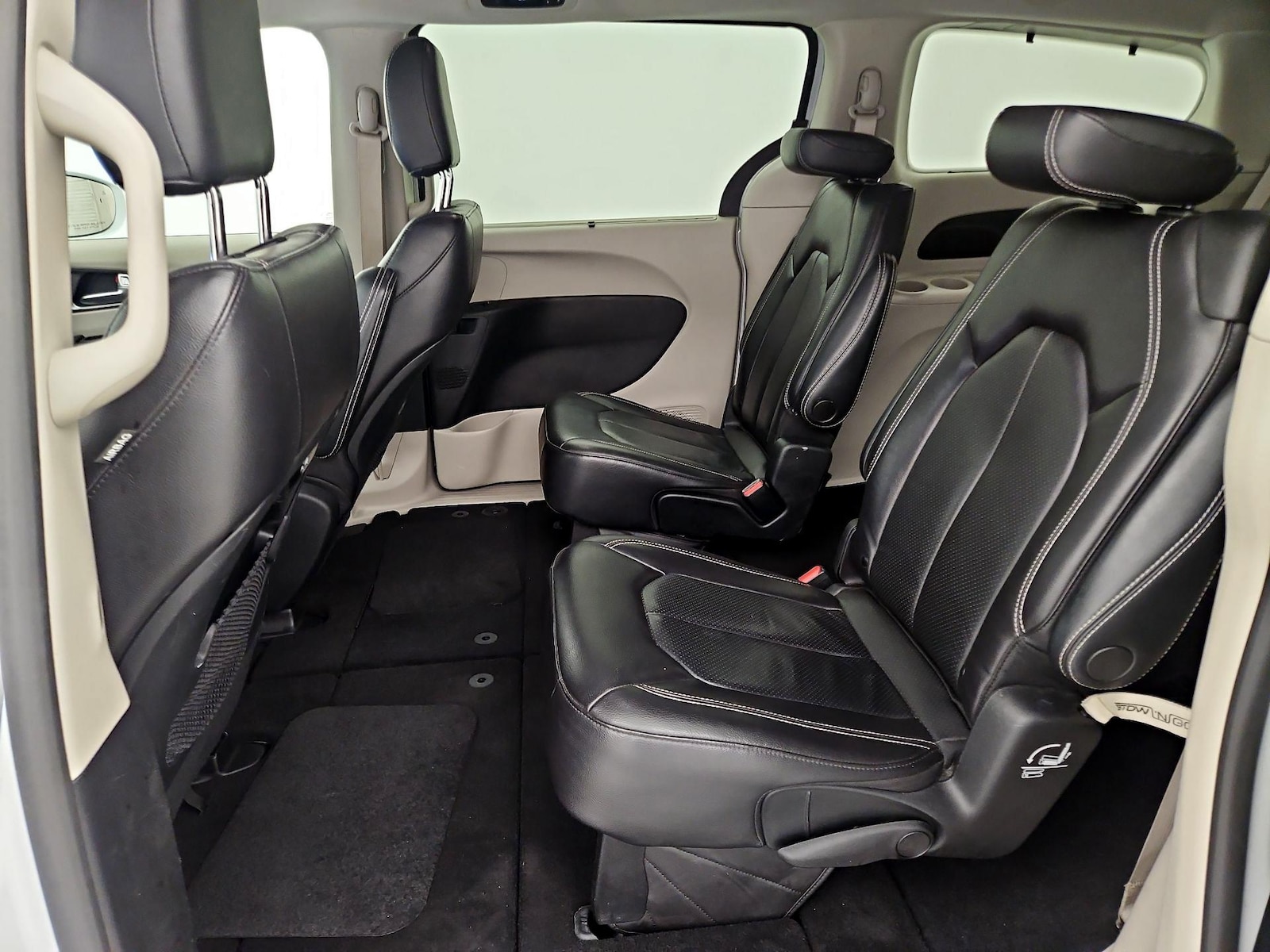 2022 Chrysler Pacifica Touring L - Photo 20