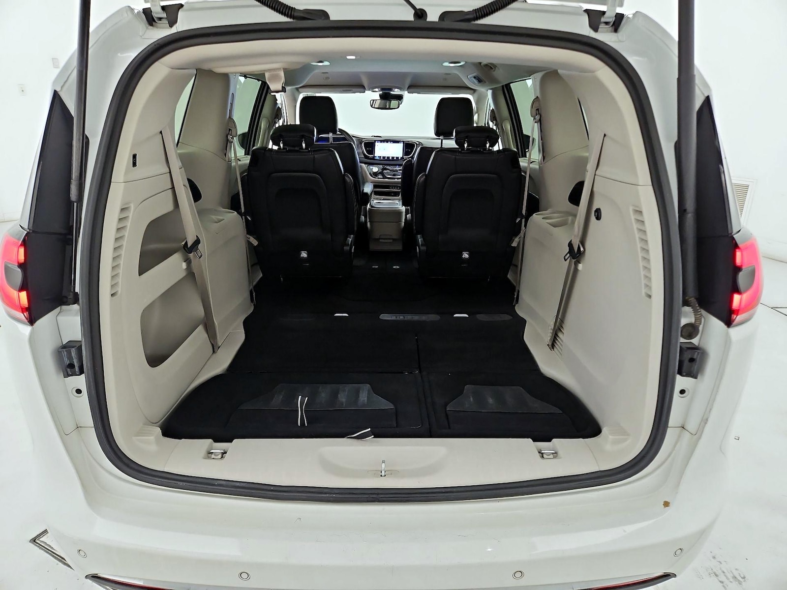 2022 Chrysler Pacifica Touring L - Photo 21