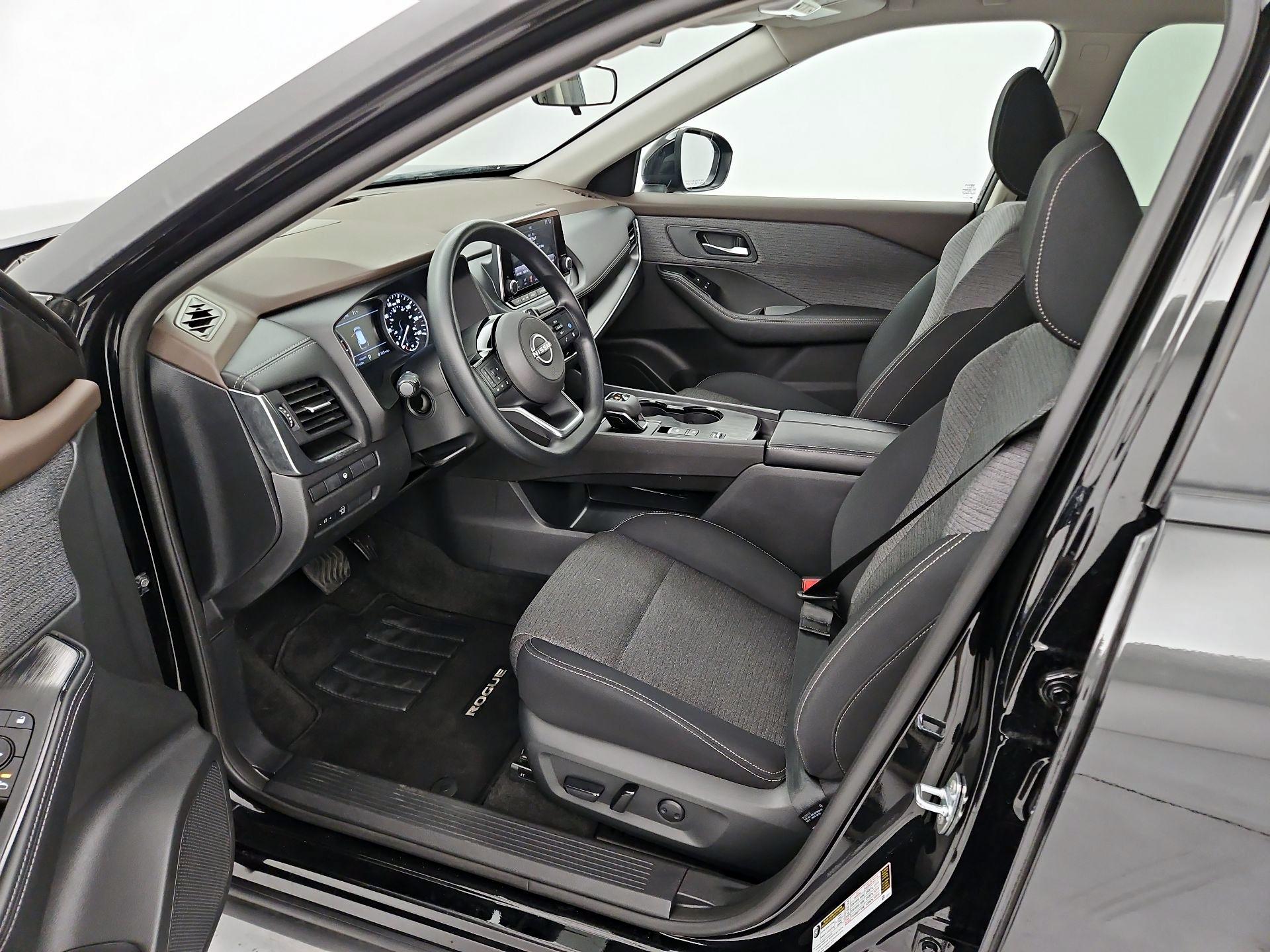 Thumbnail: 2023 Nissan Rogue - 11