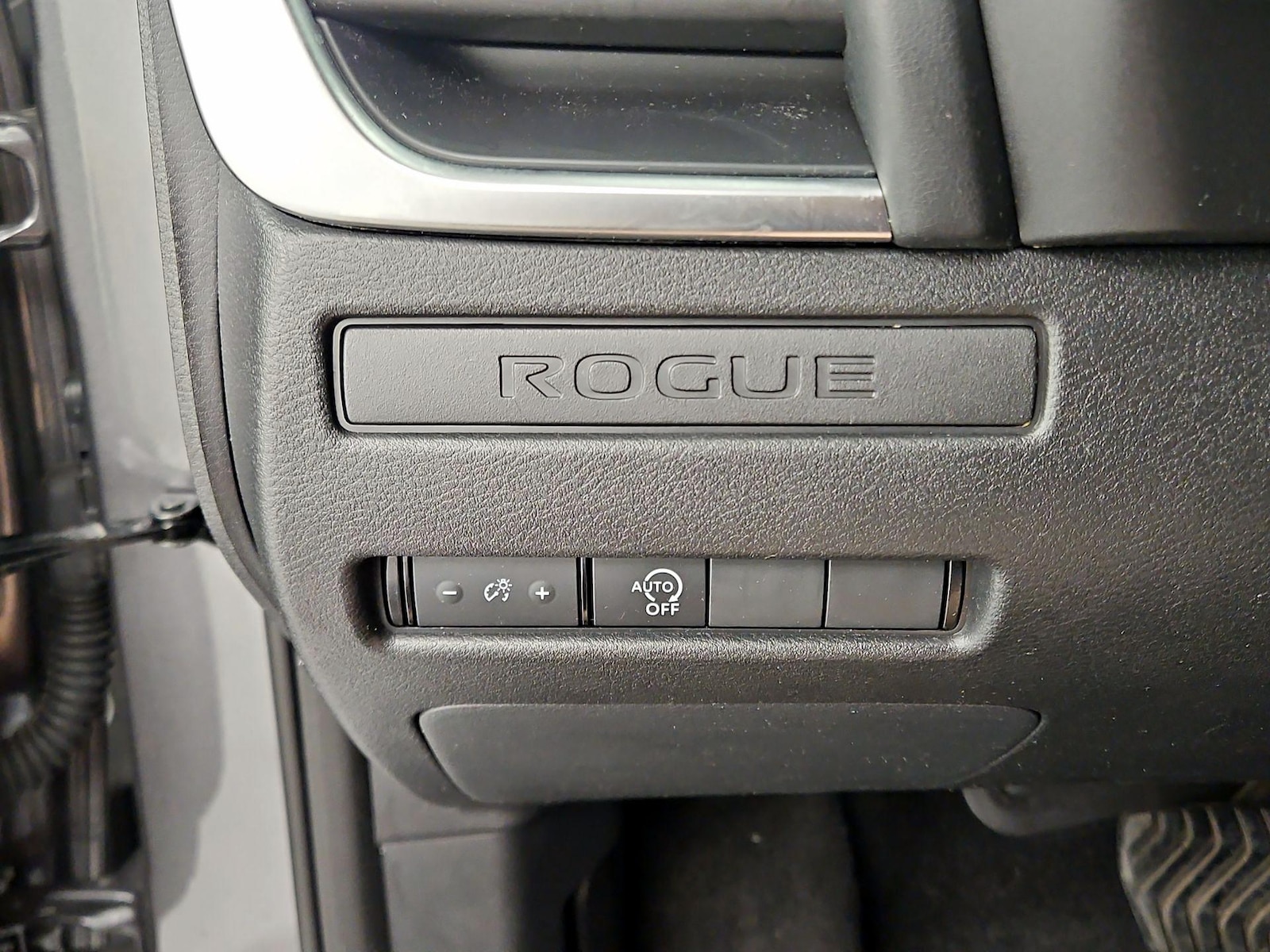 2024 Nissan Rogue S - Photo 14