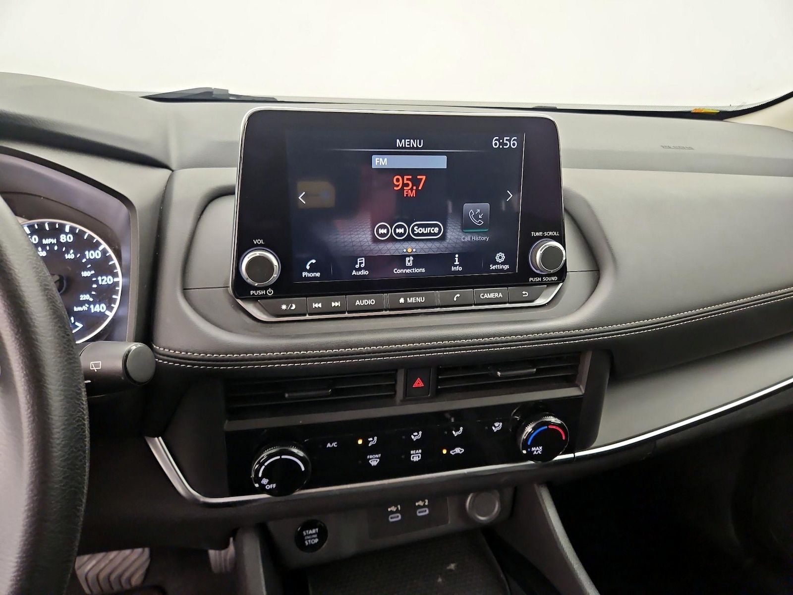 2024 Nissan Rogue S - Photo 16