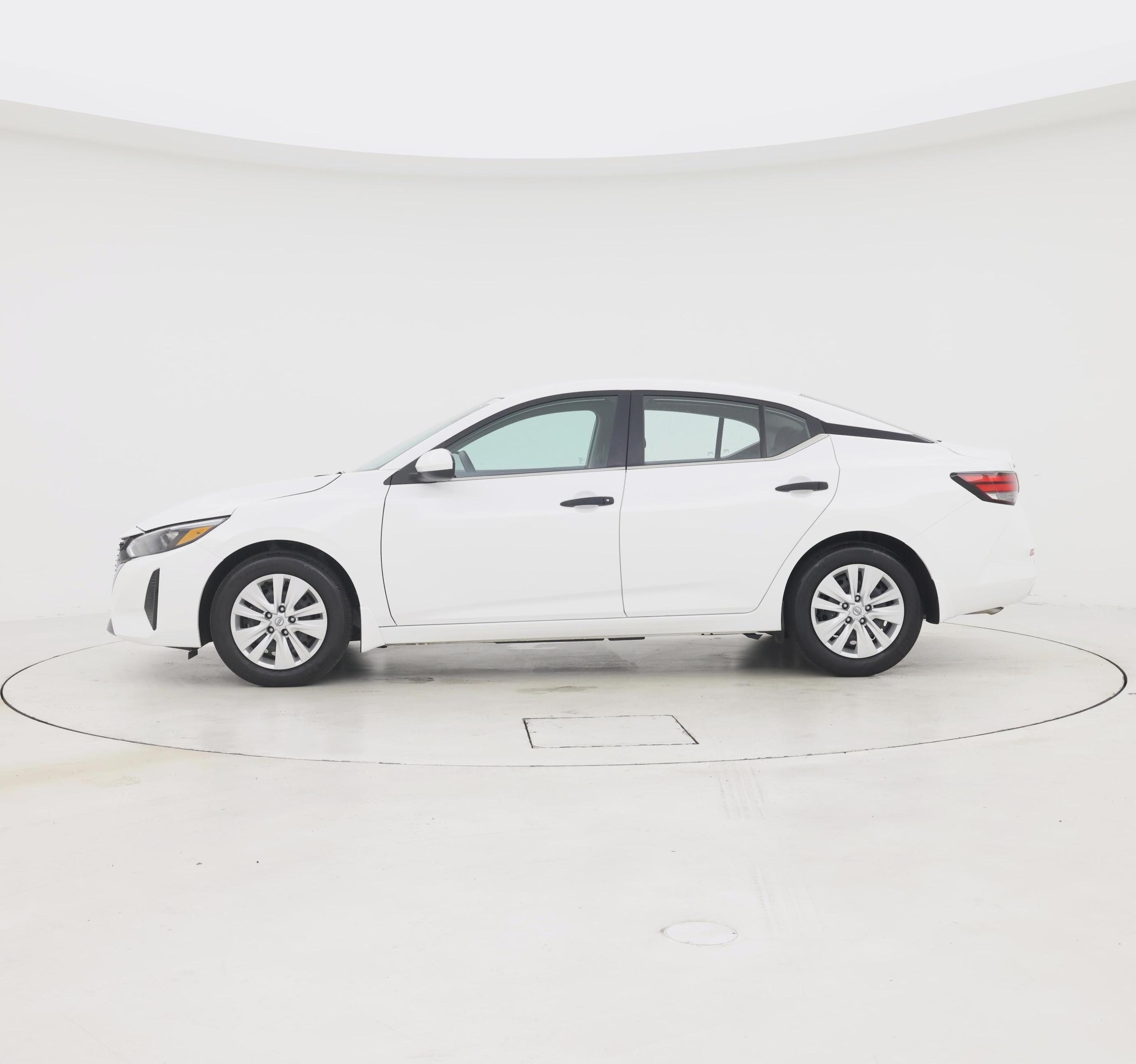 Thumbnail: 2025 Nissan Sentra - 3