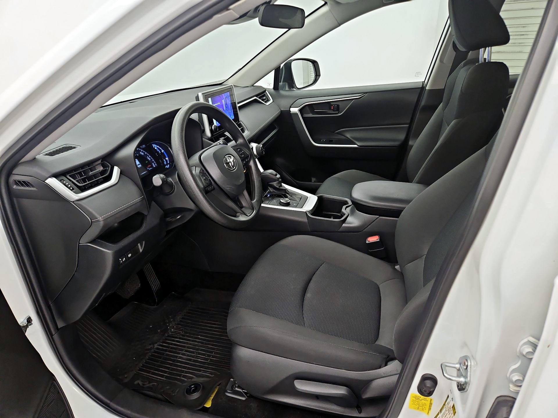 Thumbnail: 2023 Toyota RAV4 - 11