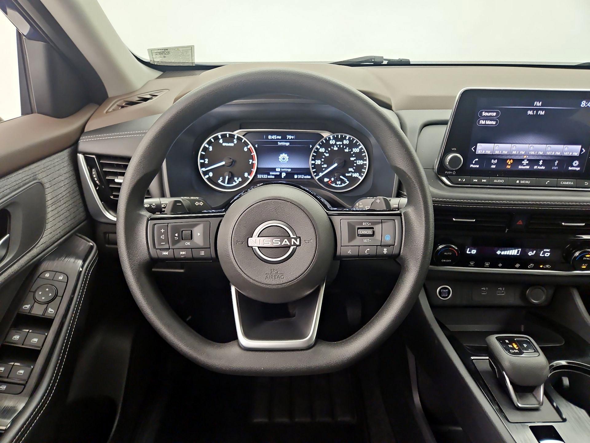 Thumbnail: 2022 Nissan Rogue - 10