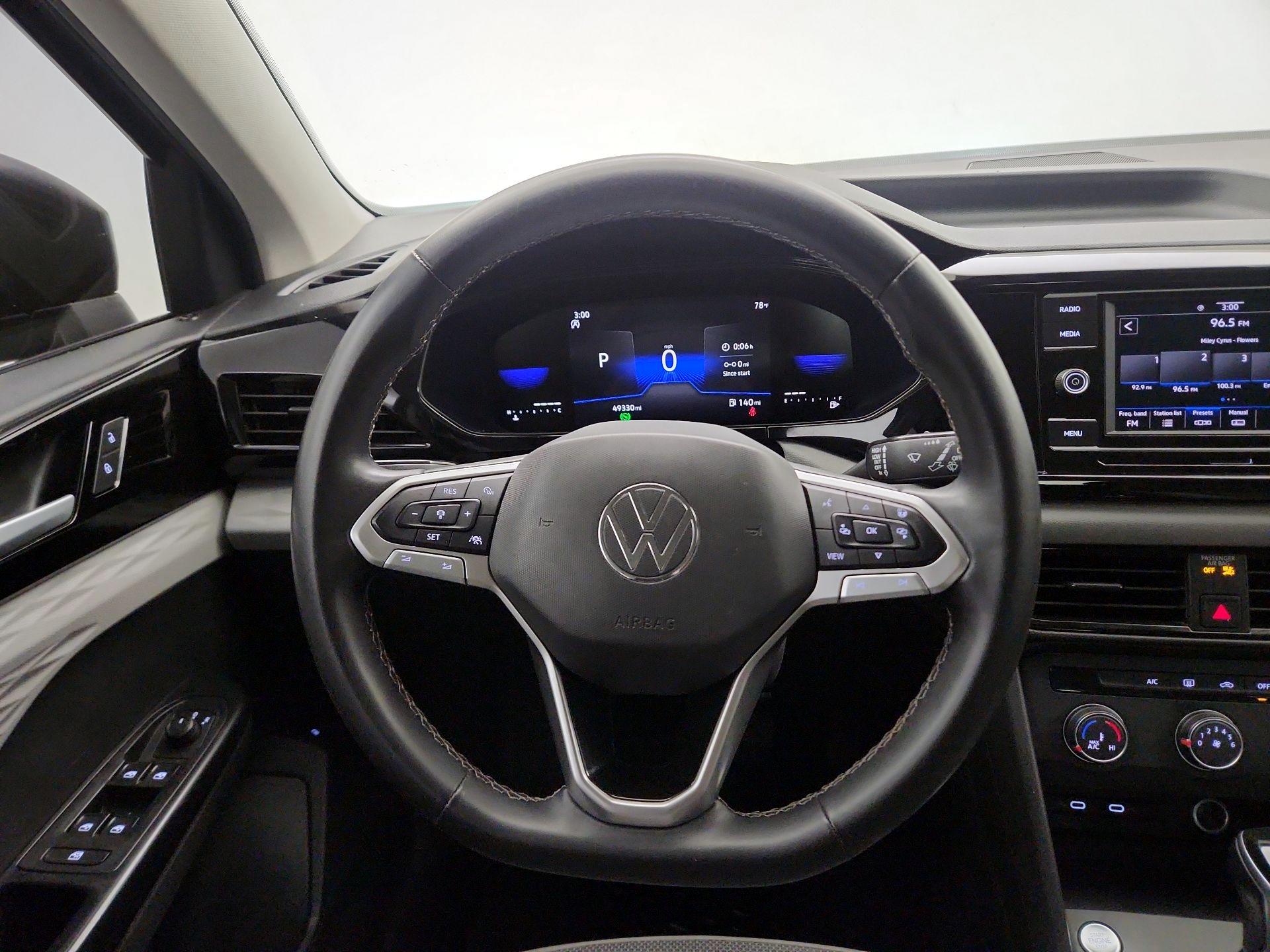 Thumbnail: 2022 Volkswagen Taos - 10
