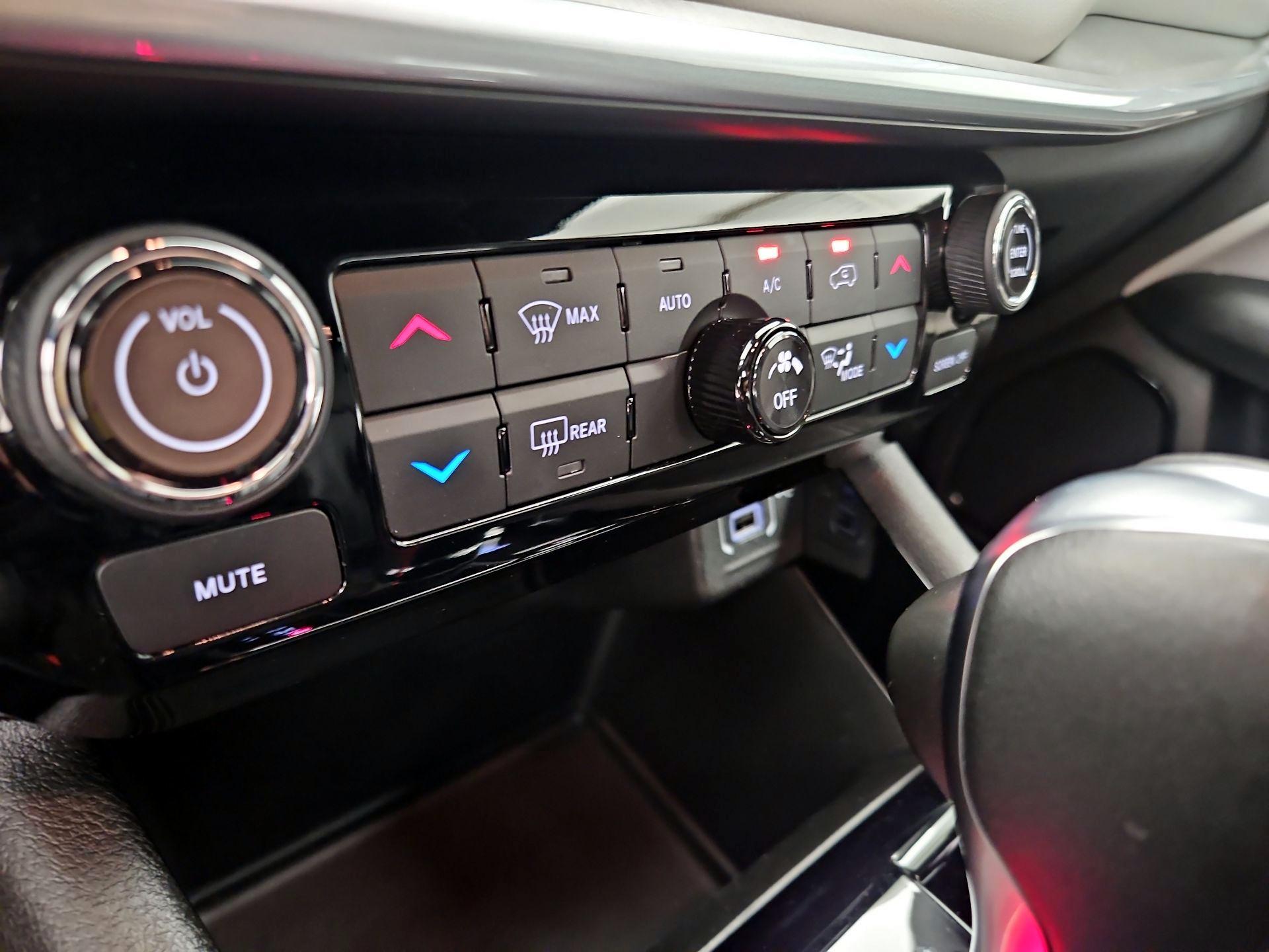 Thumbnail: 2025 Jeep Compass - 16