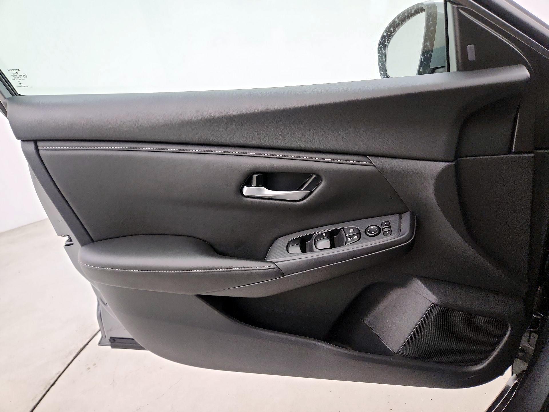 Thumbnail: 2025 Nissan Sentra - 10