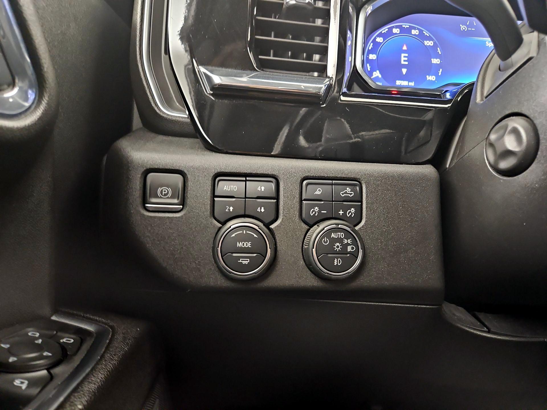 Thumbnail: 2023 Chevrolet Silverado 1500 - 13