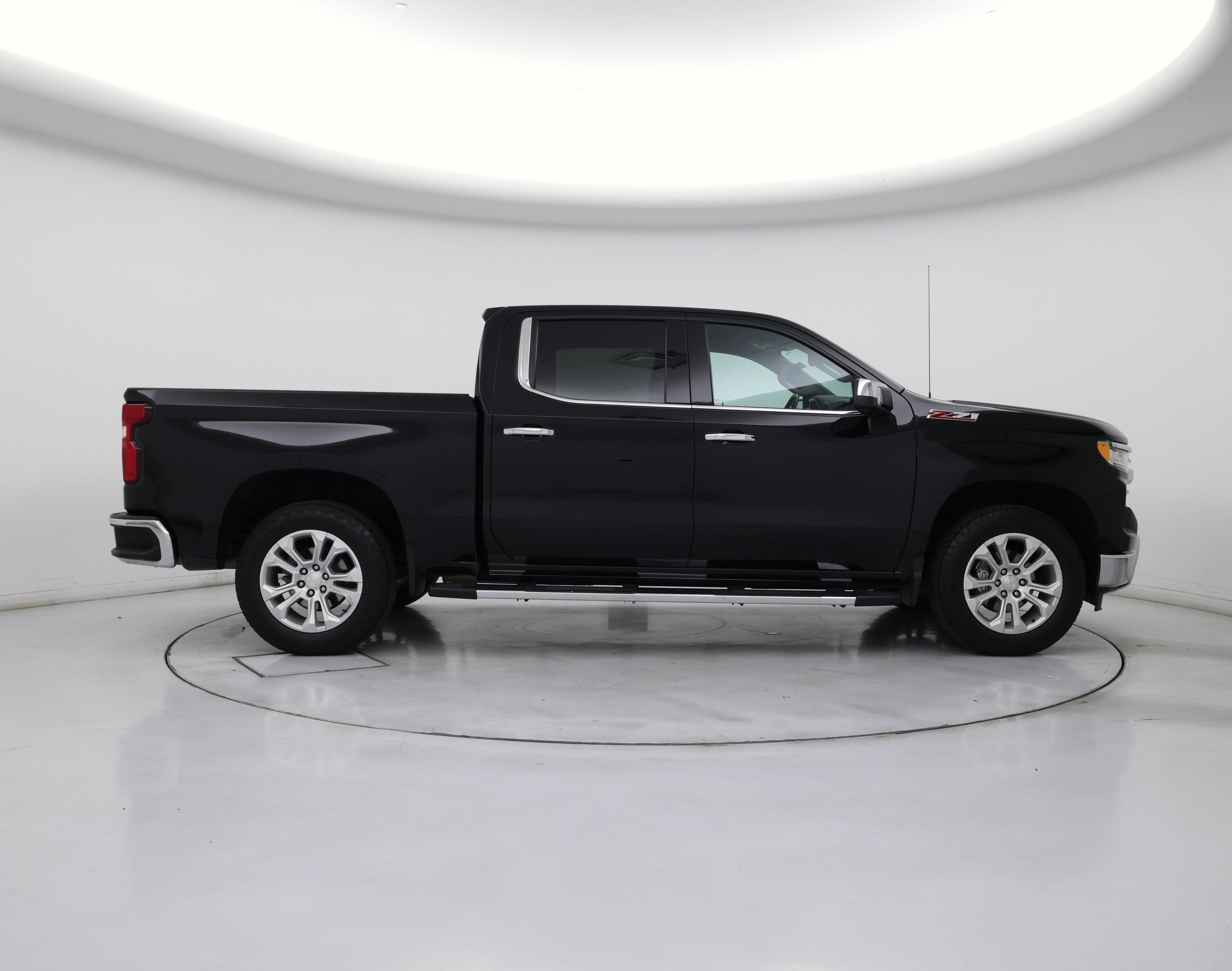 Thumbnail: 2023 Chevrolet Silverado 1500 - 7