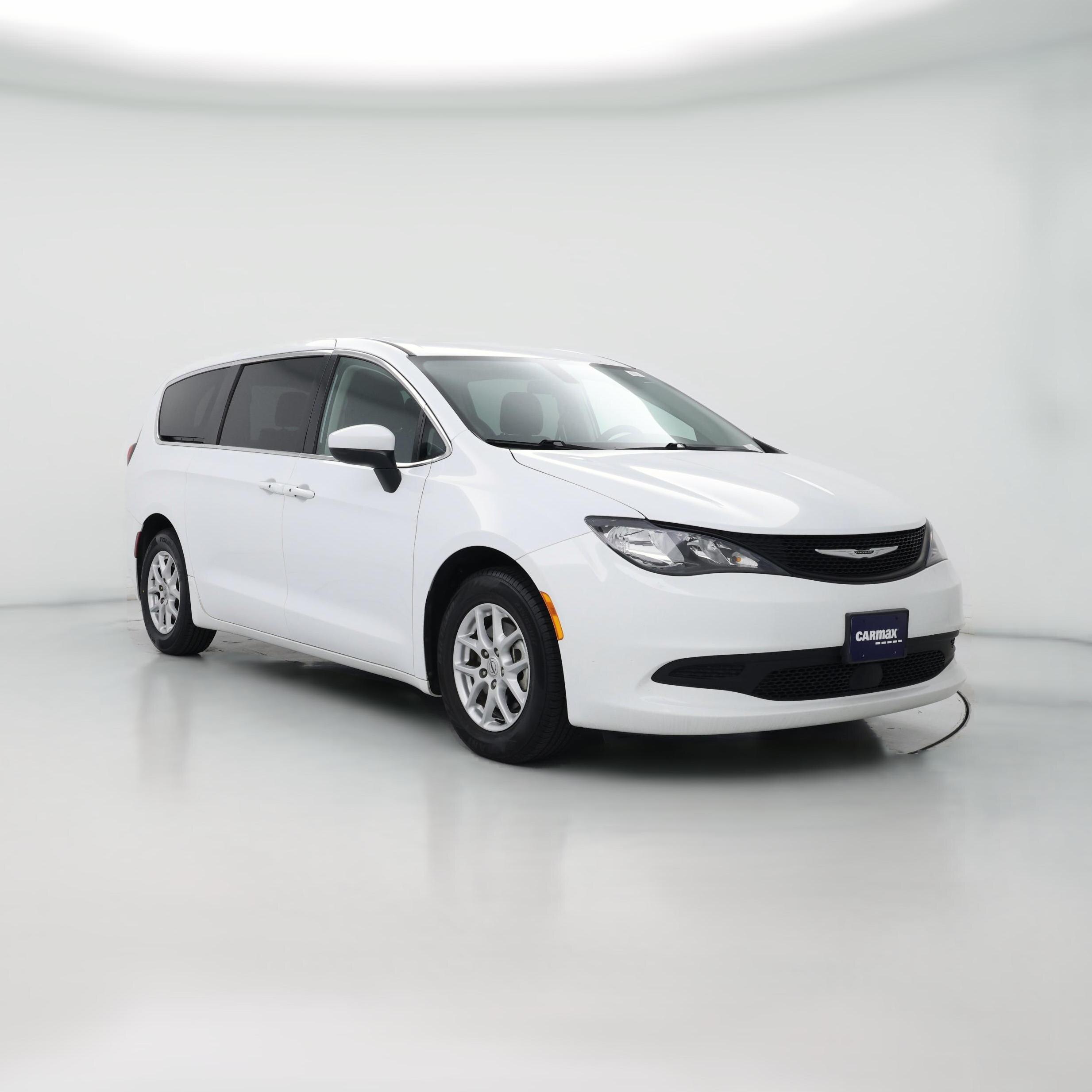 Thumbnail: 2022 Chrysler Voyager - 1