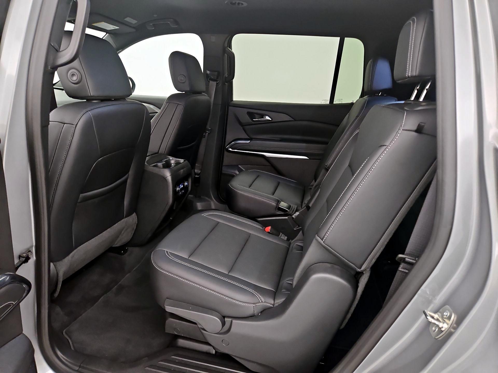 Thumbnail: 2025 Chevrolet Traverse - 20