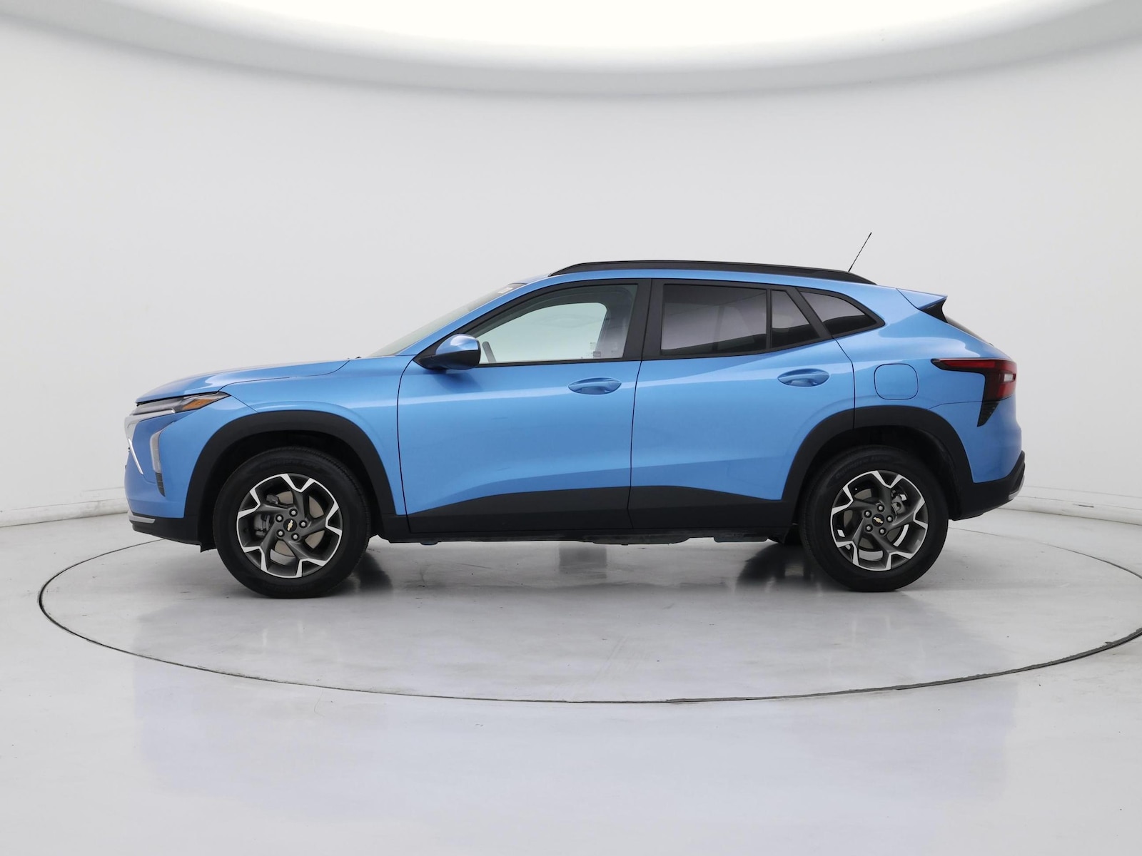2025 Chevrolet Trax LT - Photo 4