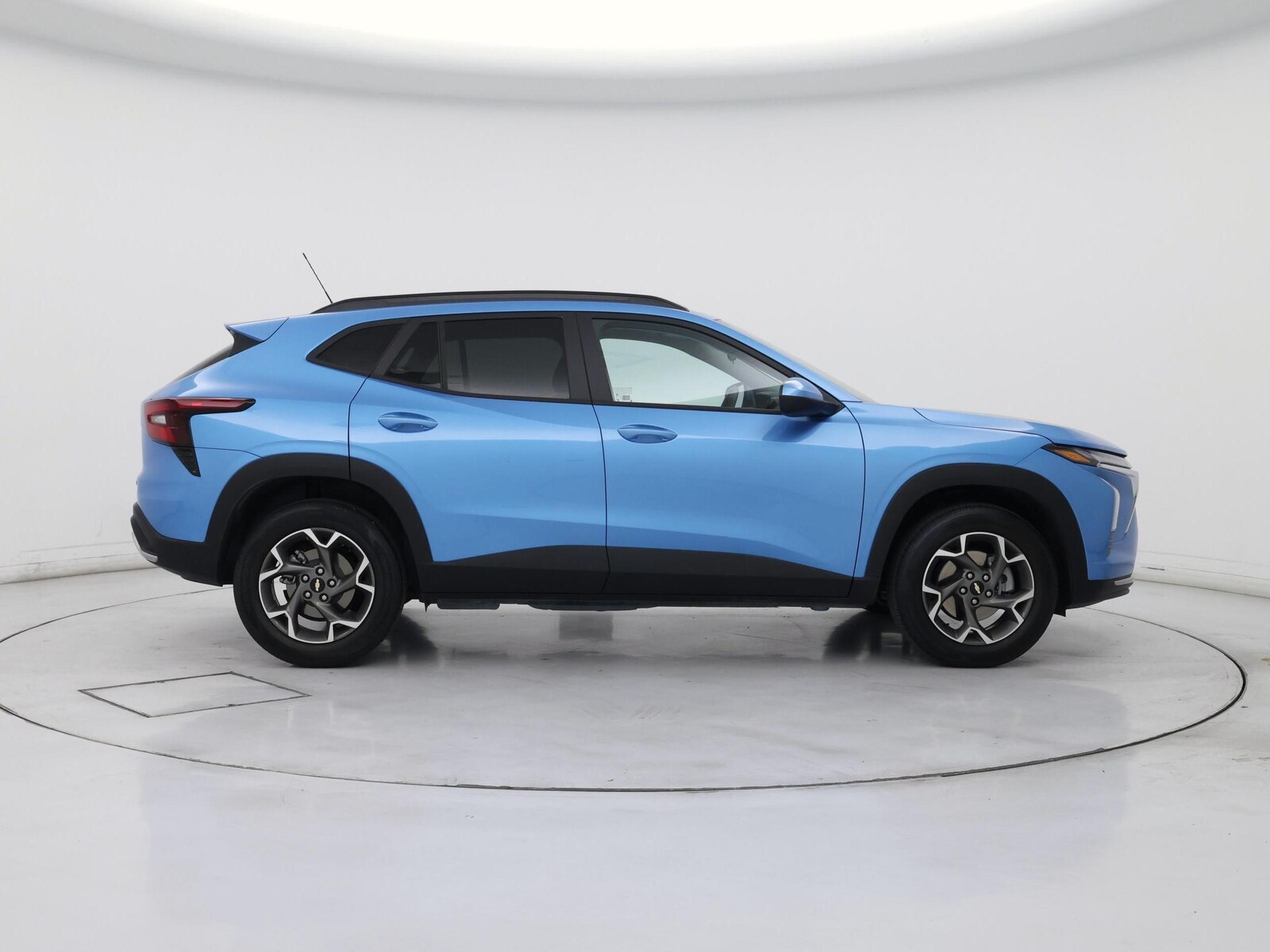 2025 Chevrolet Trax LT - Photo 8