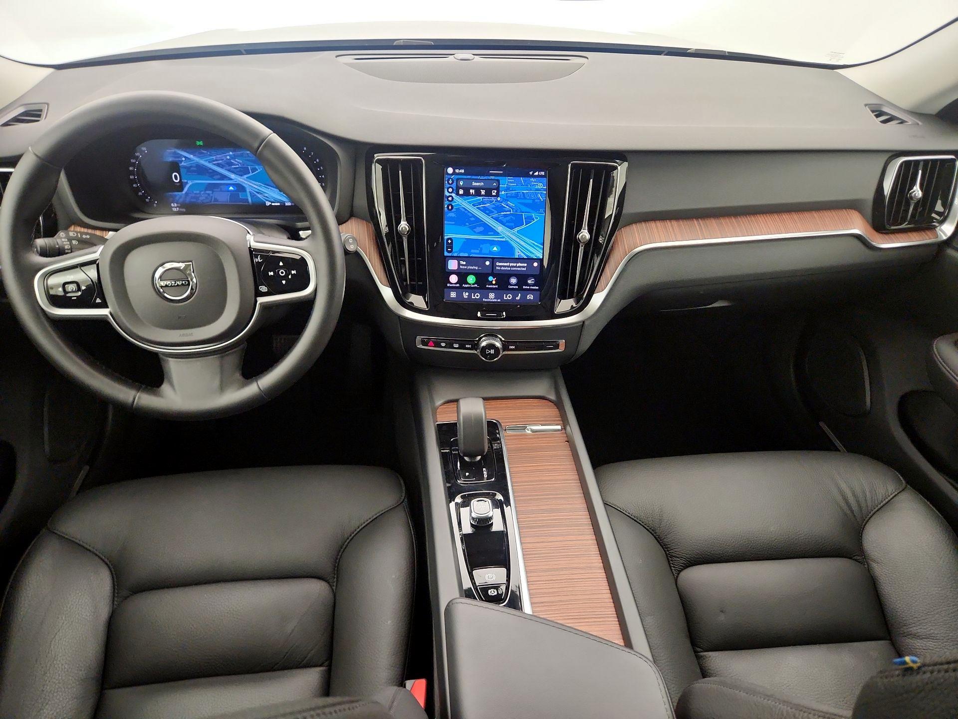 Thumbnail: 2025 Volvo S60 - 9