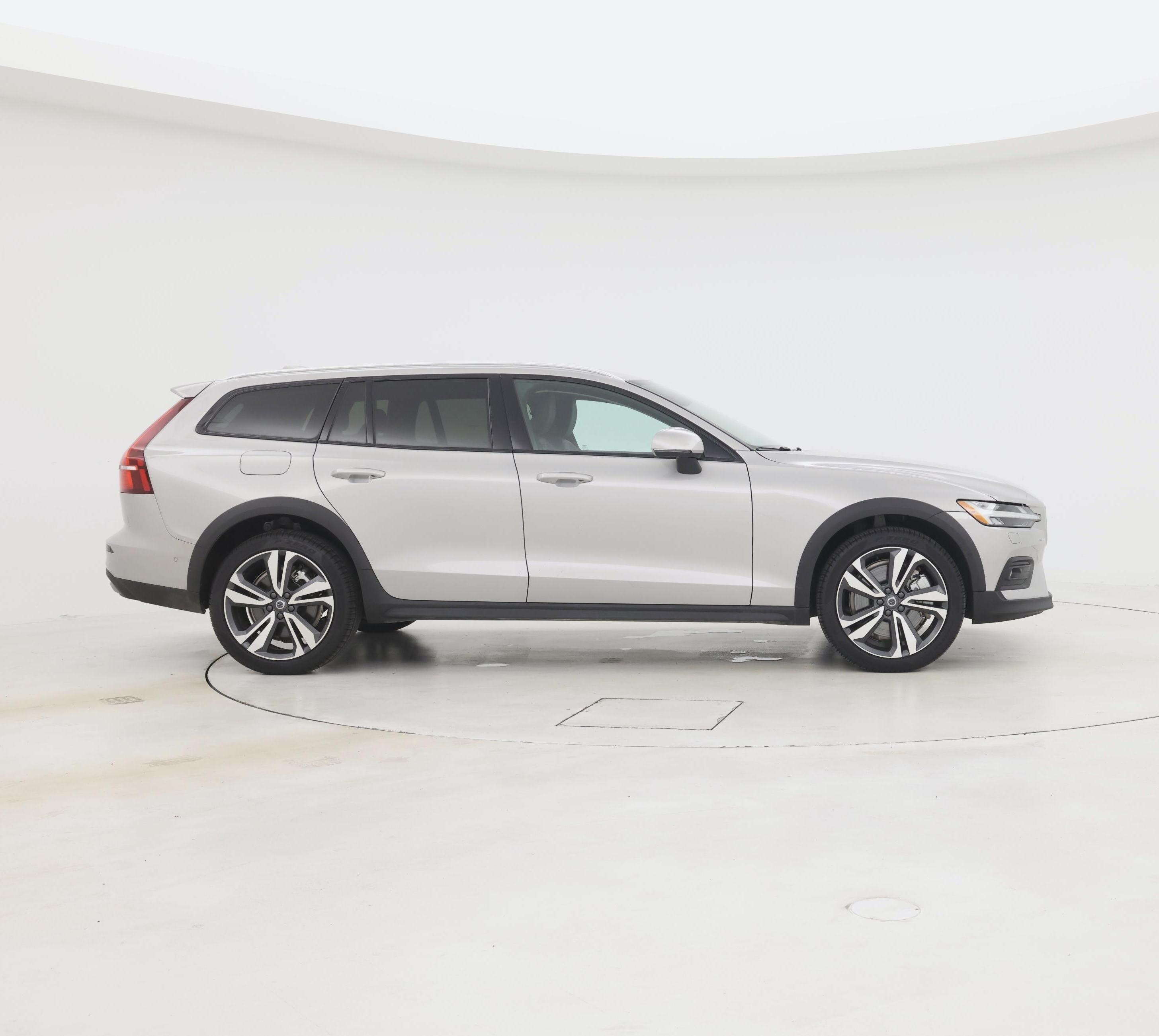 Thumbnail: 2025 Volvo S60 - 7
