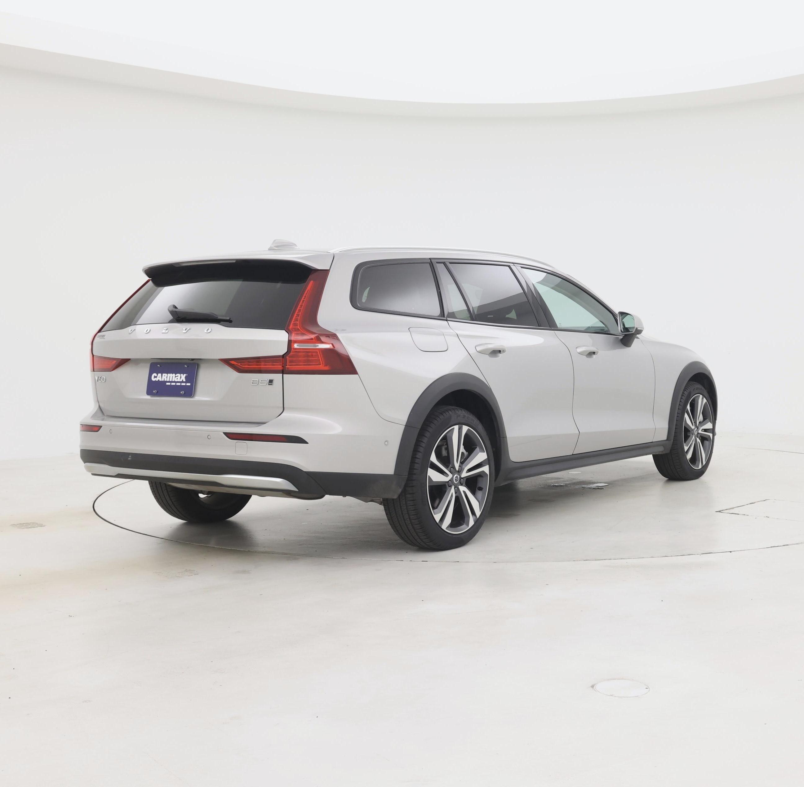 Thumbnail: 2025 Volvo S60 - 8