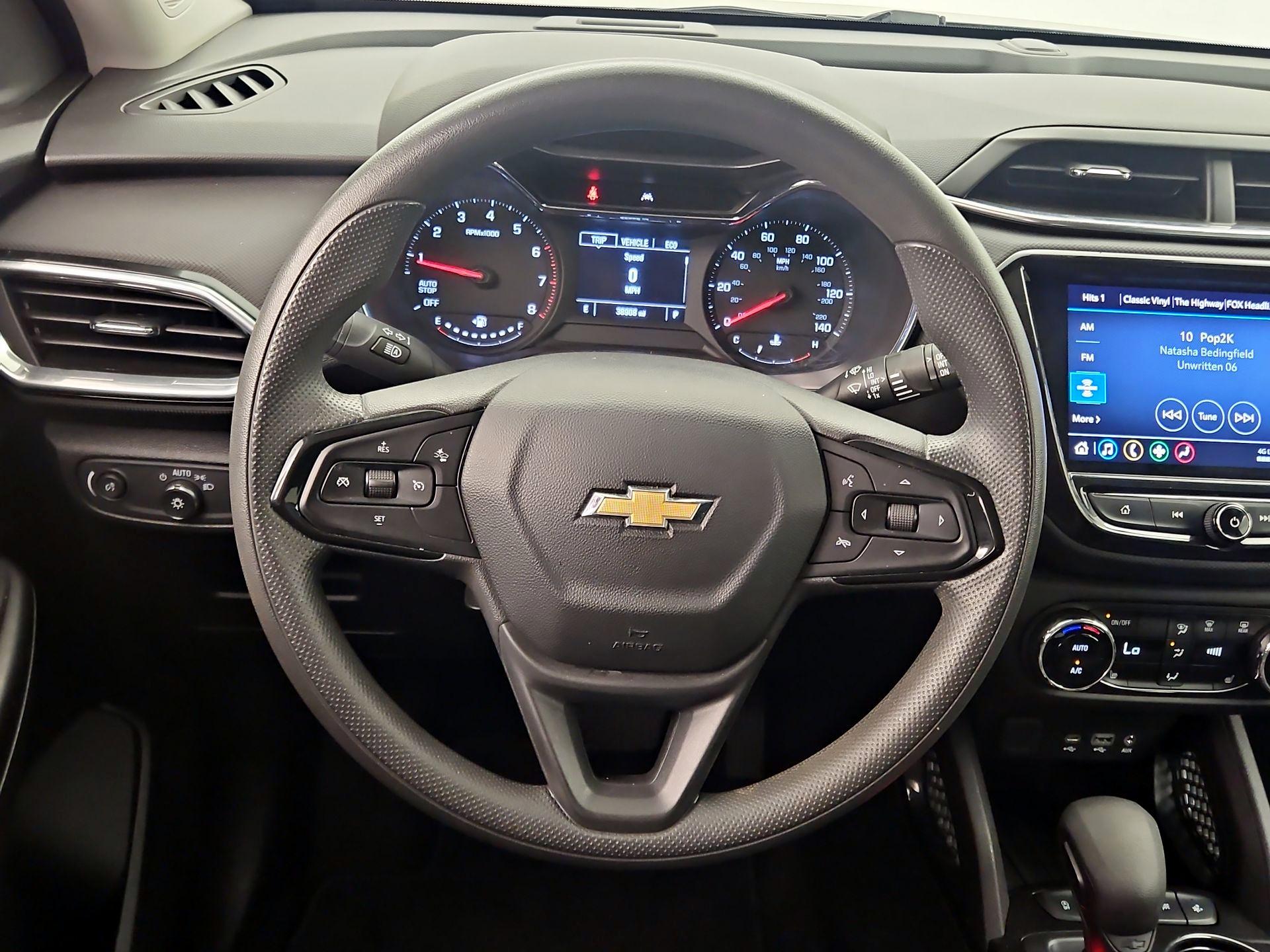Thumbnail: 2023 Chevrolet TrailBlazer - 10