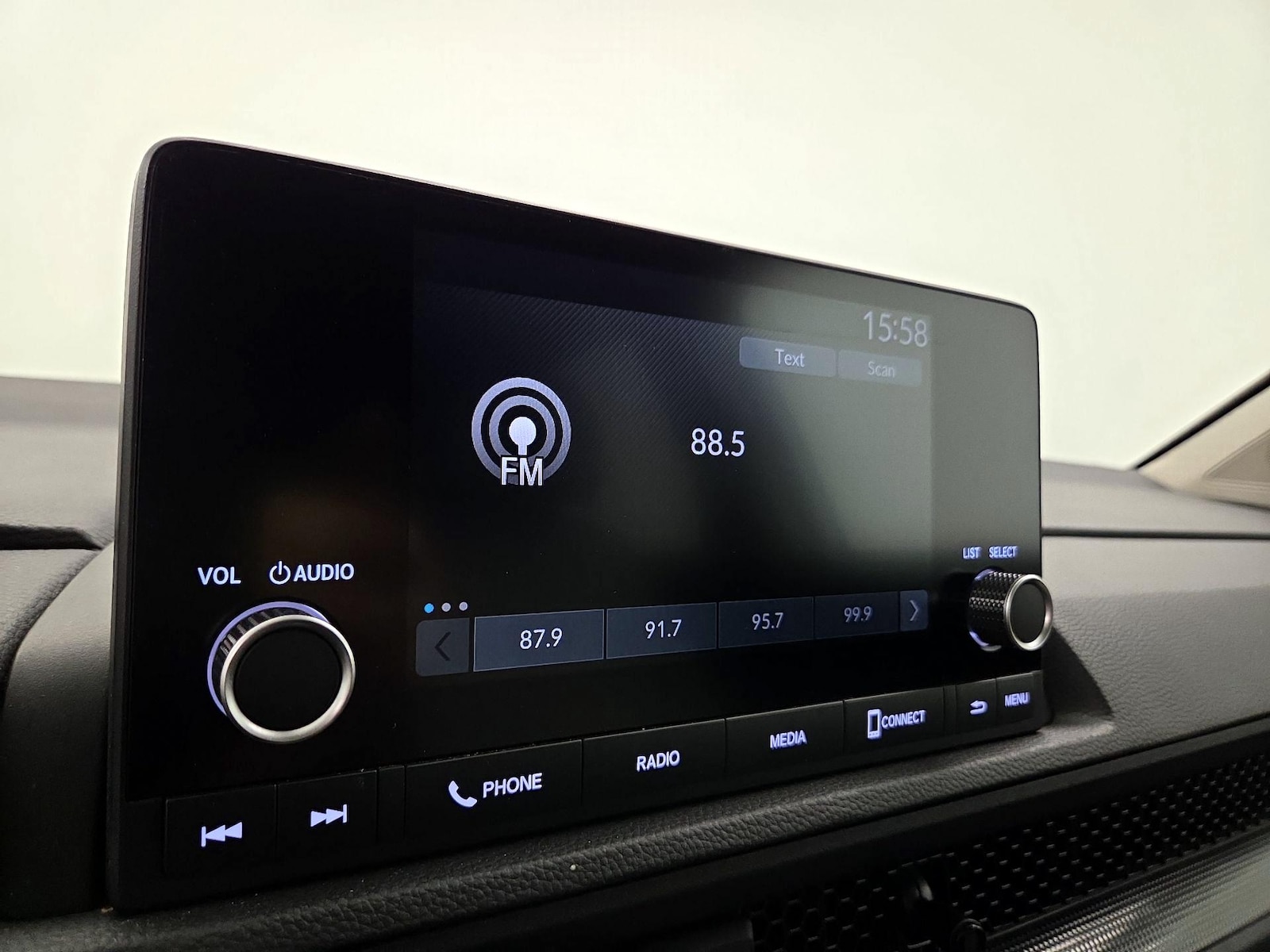 2025 Honda CR-V EX - Photo 16