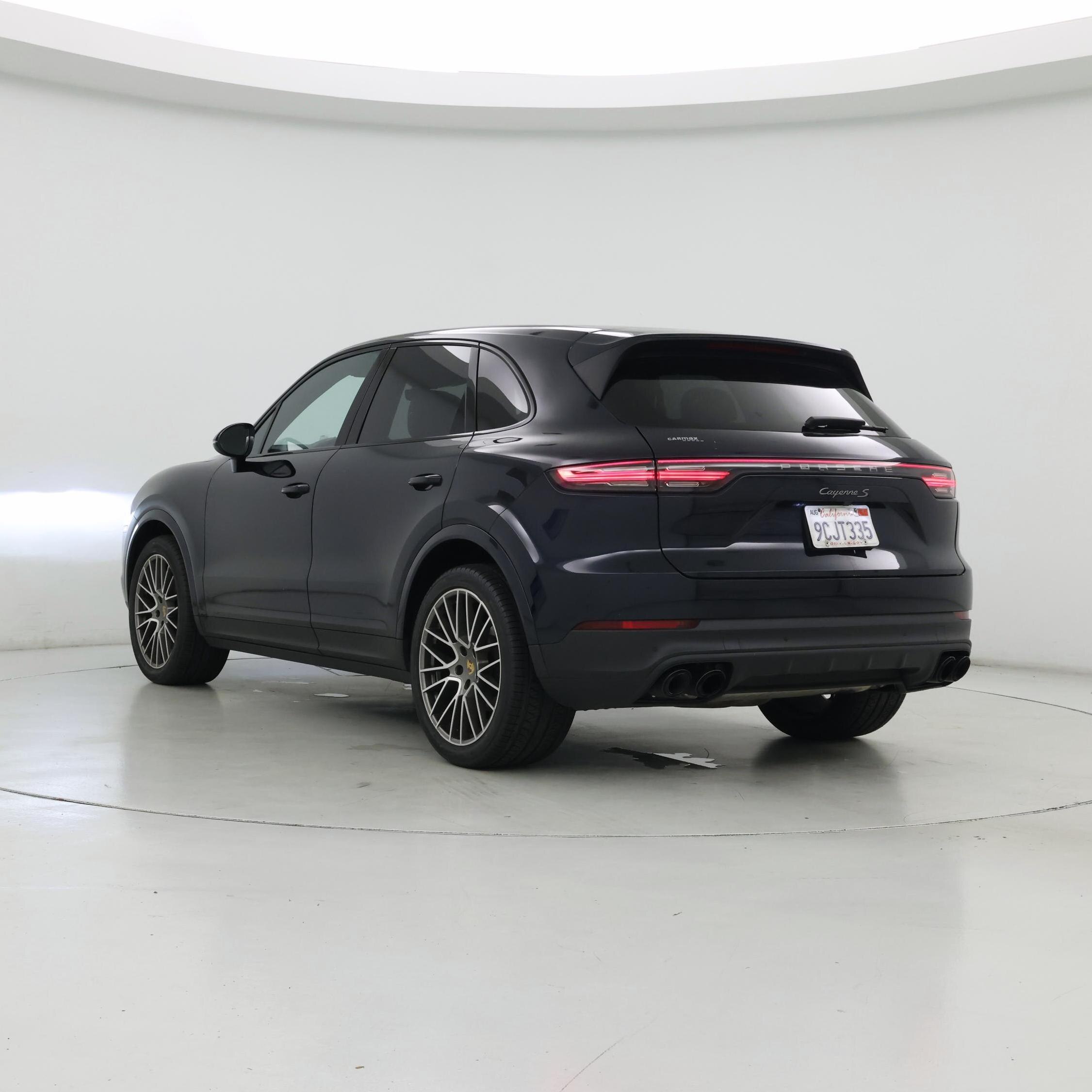 Thumbnail: 2022 Porsche Cayenne - 2