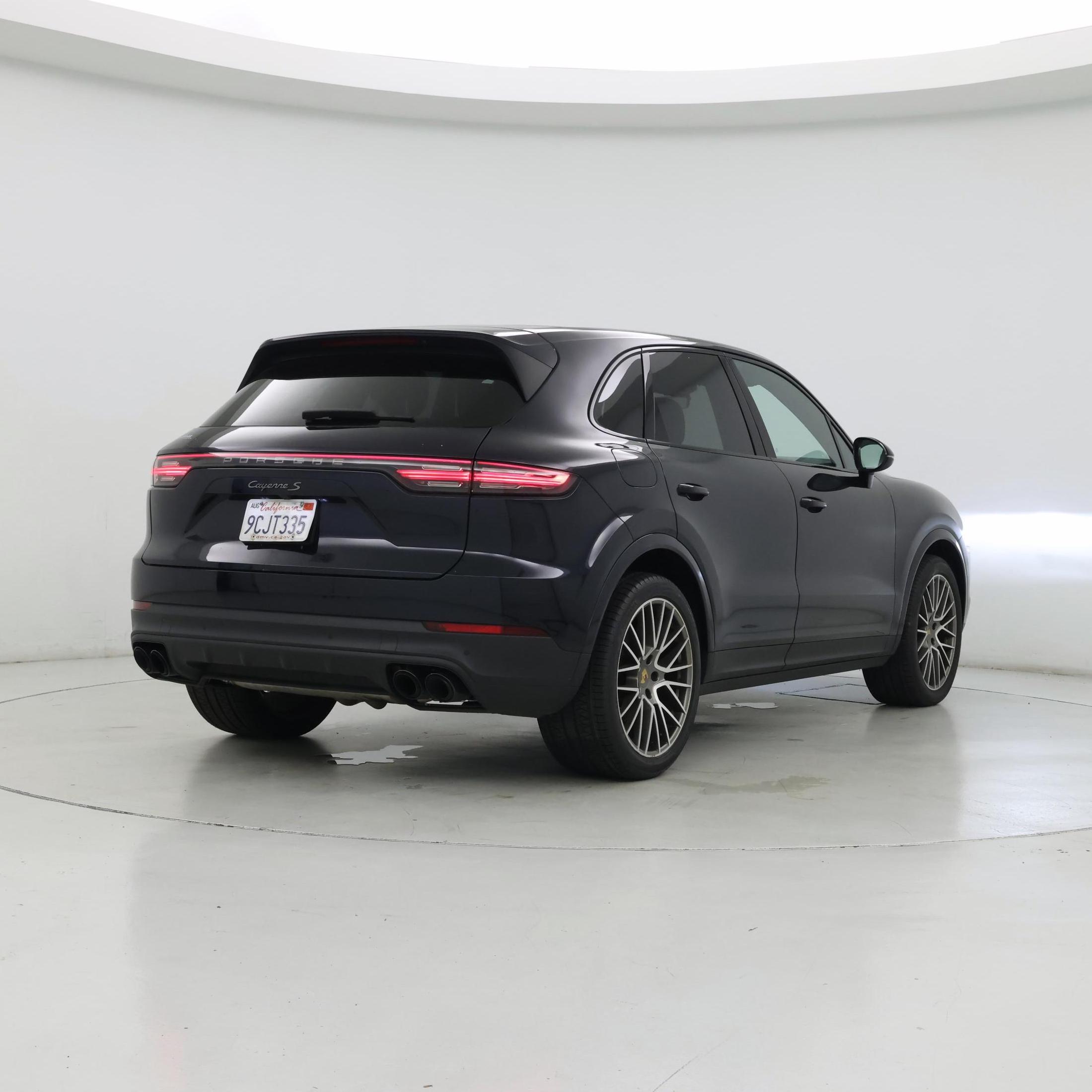 Thumbnail: 2022 Porsche Cayenne - 8