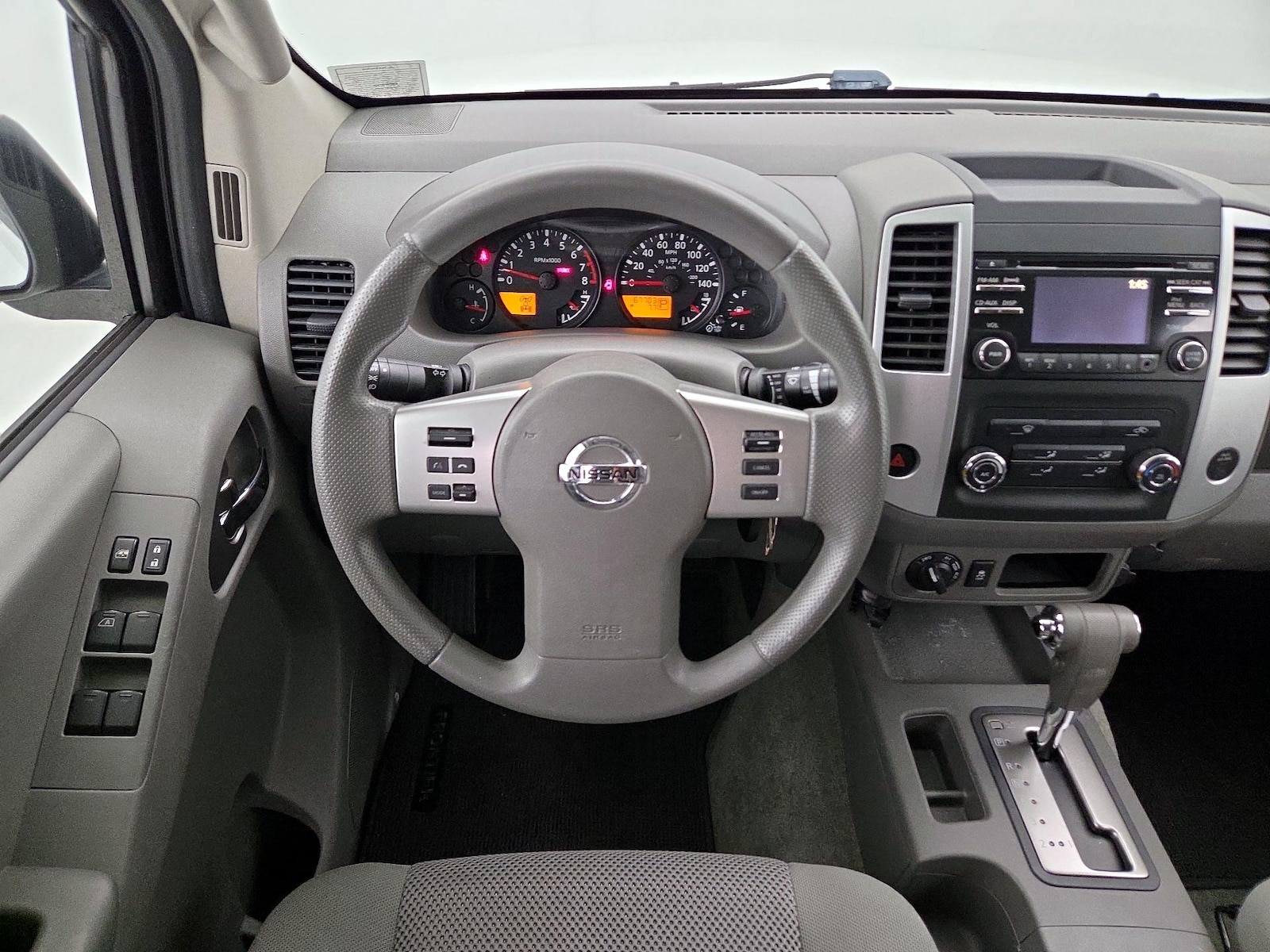 2014 Nissan Frontier SV - Photo 11