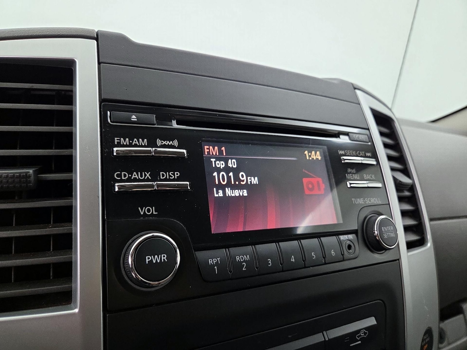 2014 Nissan Frontier SV - Photo 15
