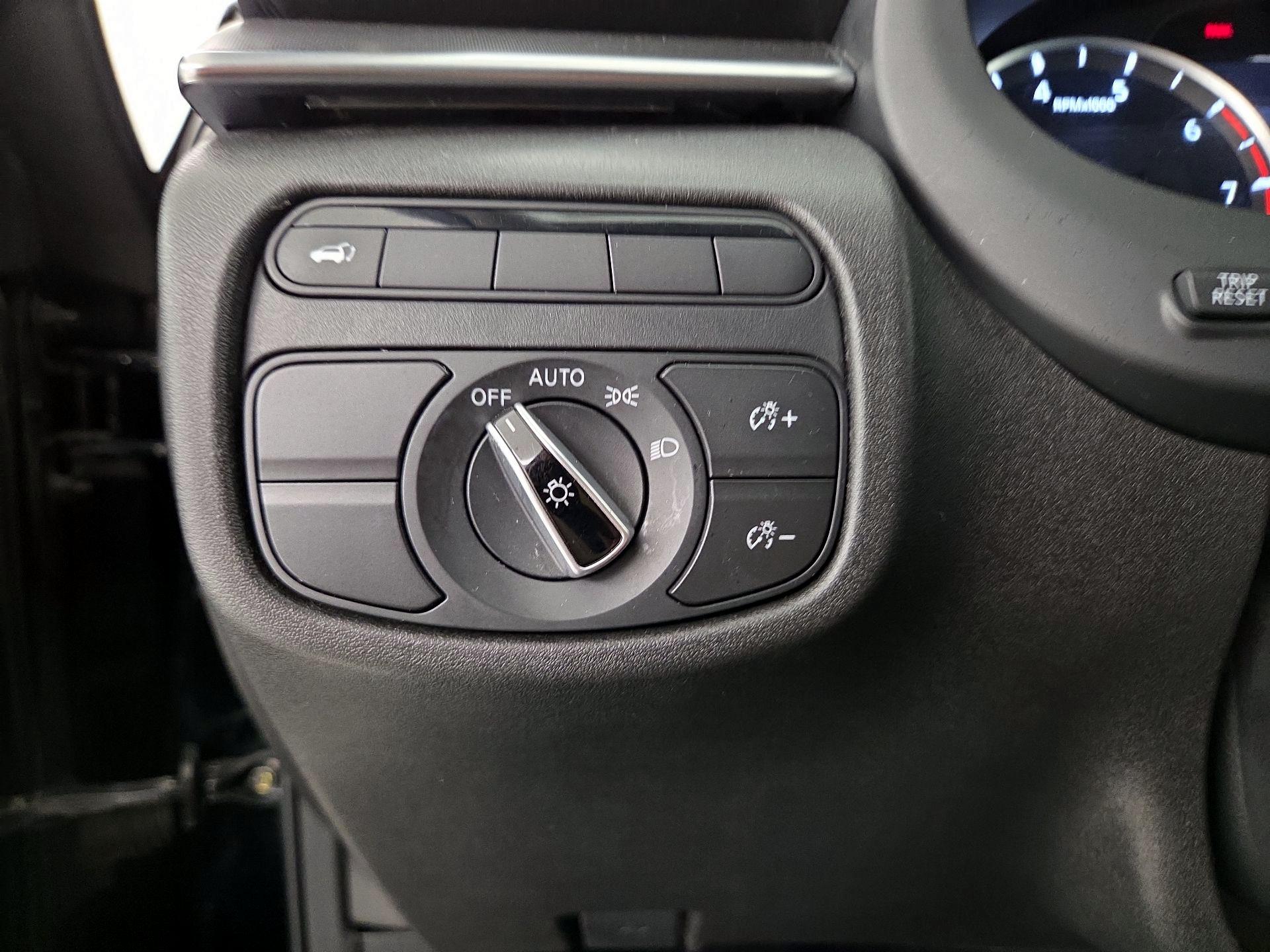 Thumbnail: 2019 INFINITI QX50 - 13