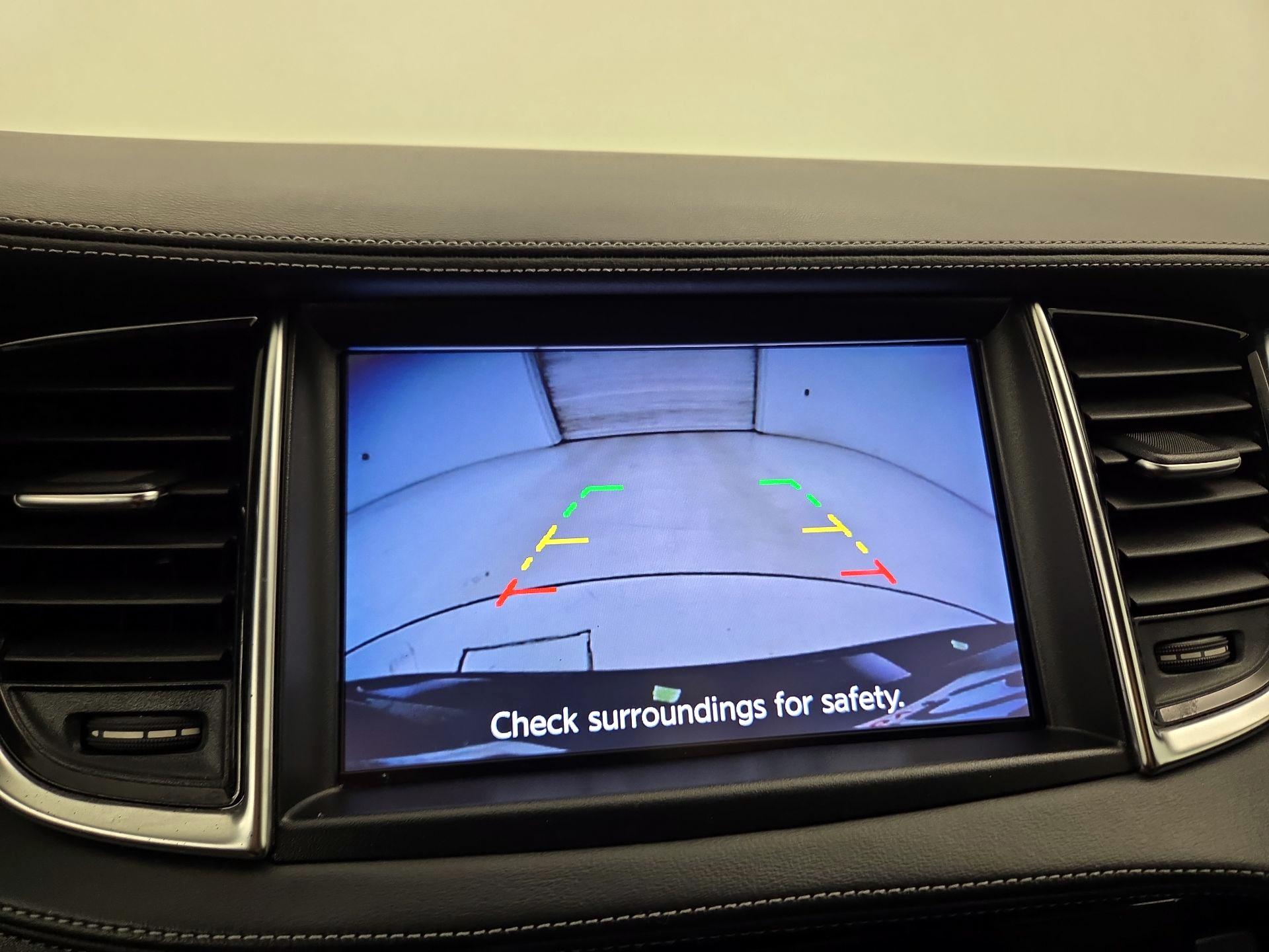 Thumbnail: 2019 INFINITI QX50 - 14