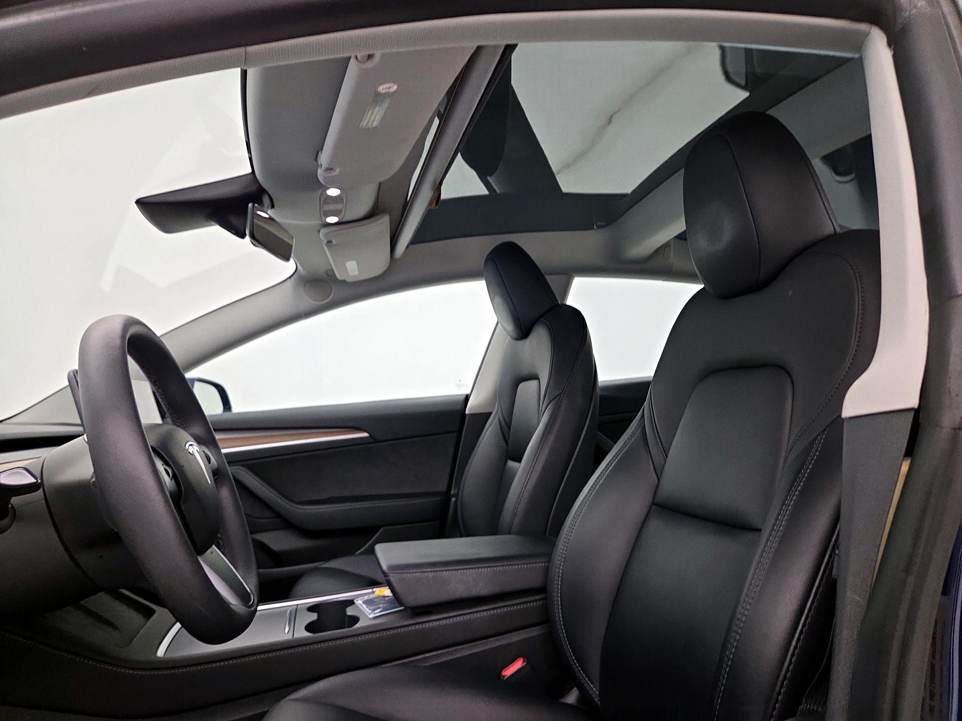 Thumbnail: 2023 Tesla Model 3 - 19