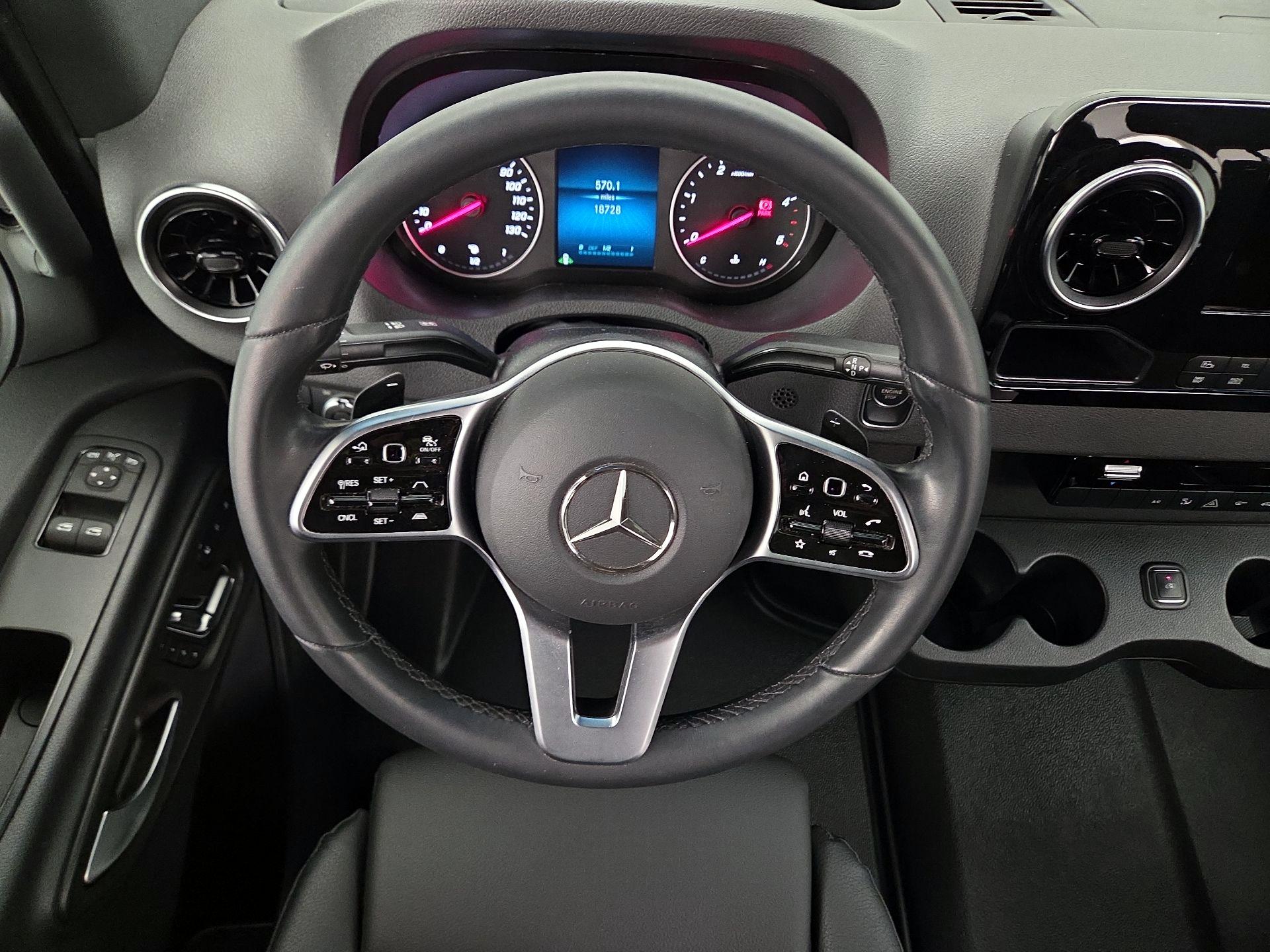 Thumbnail: 2024 Mercedes-Benz Sprinter - 10