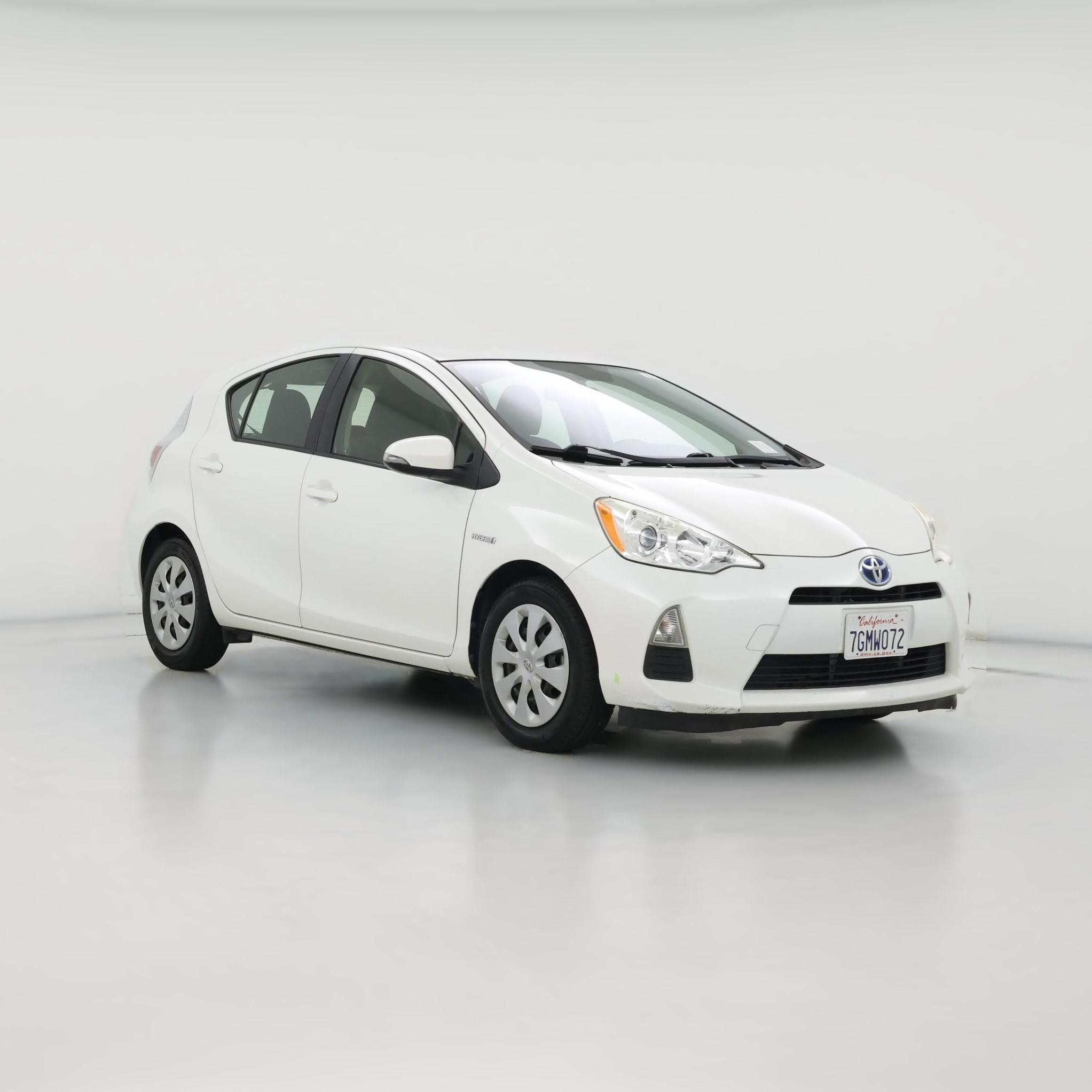 Thumbnail: 2014 Toyota Prius c - 1