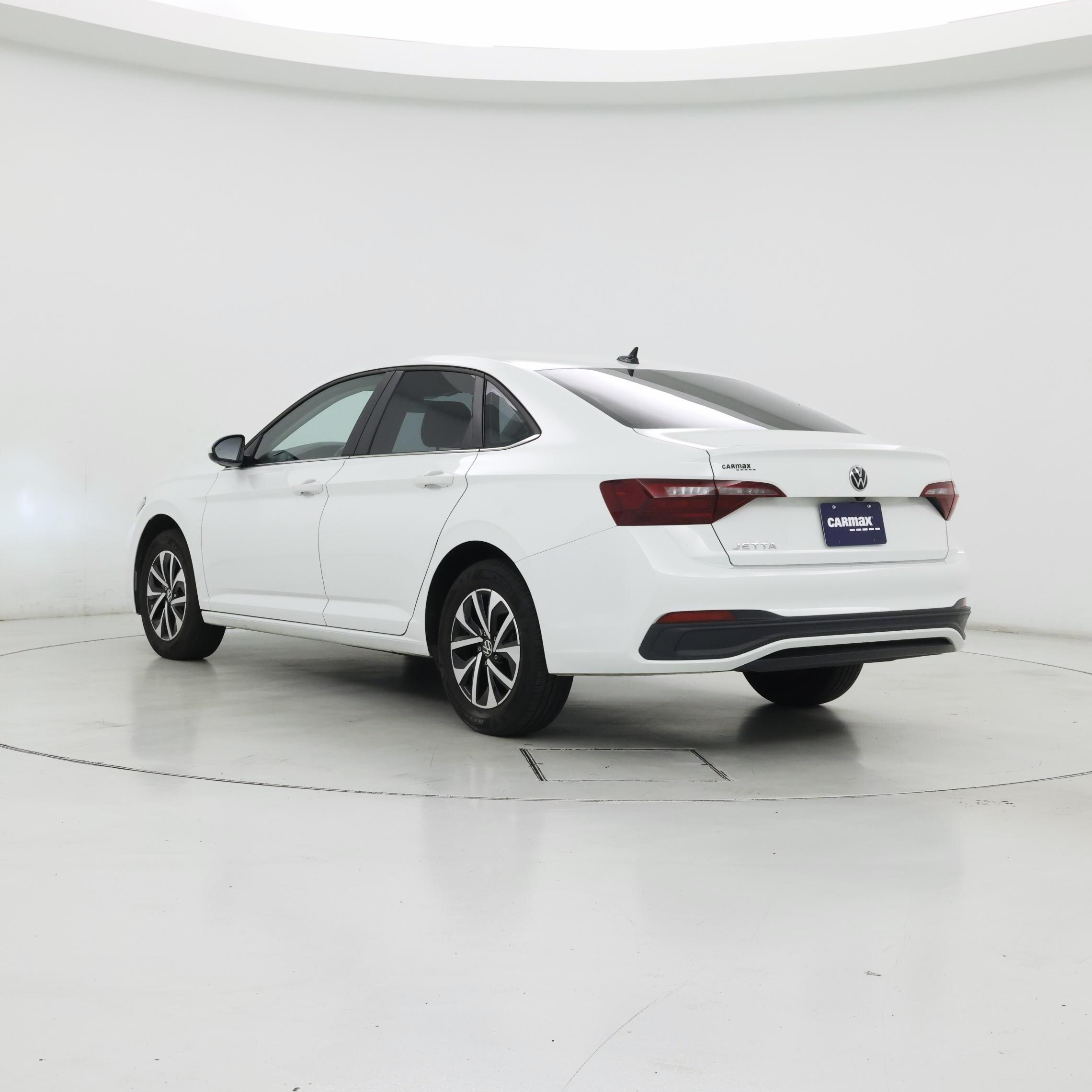Thumbnail: 2024 Volkswagen Jetta - 2