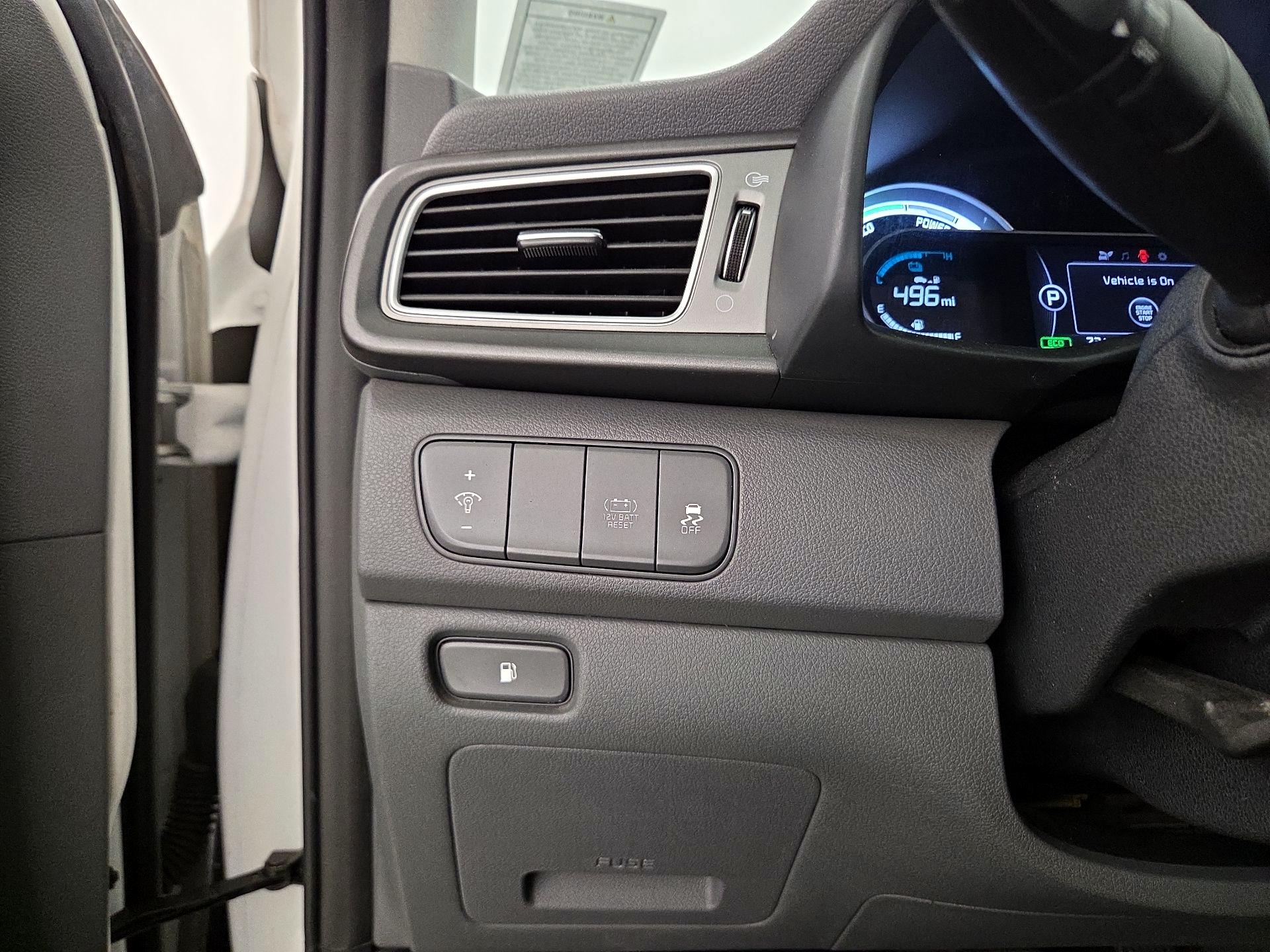 Thumbnail: 2019 Kia Niro - 13