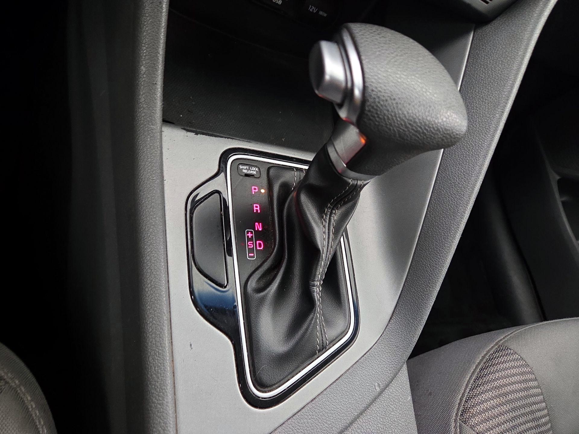 Thumbnail: 2019 Kia Niro - 17