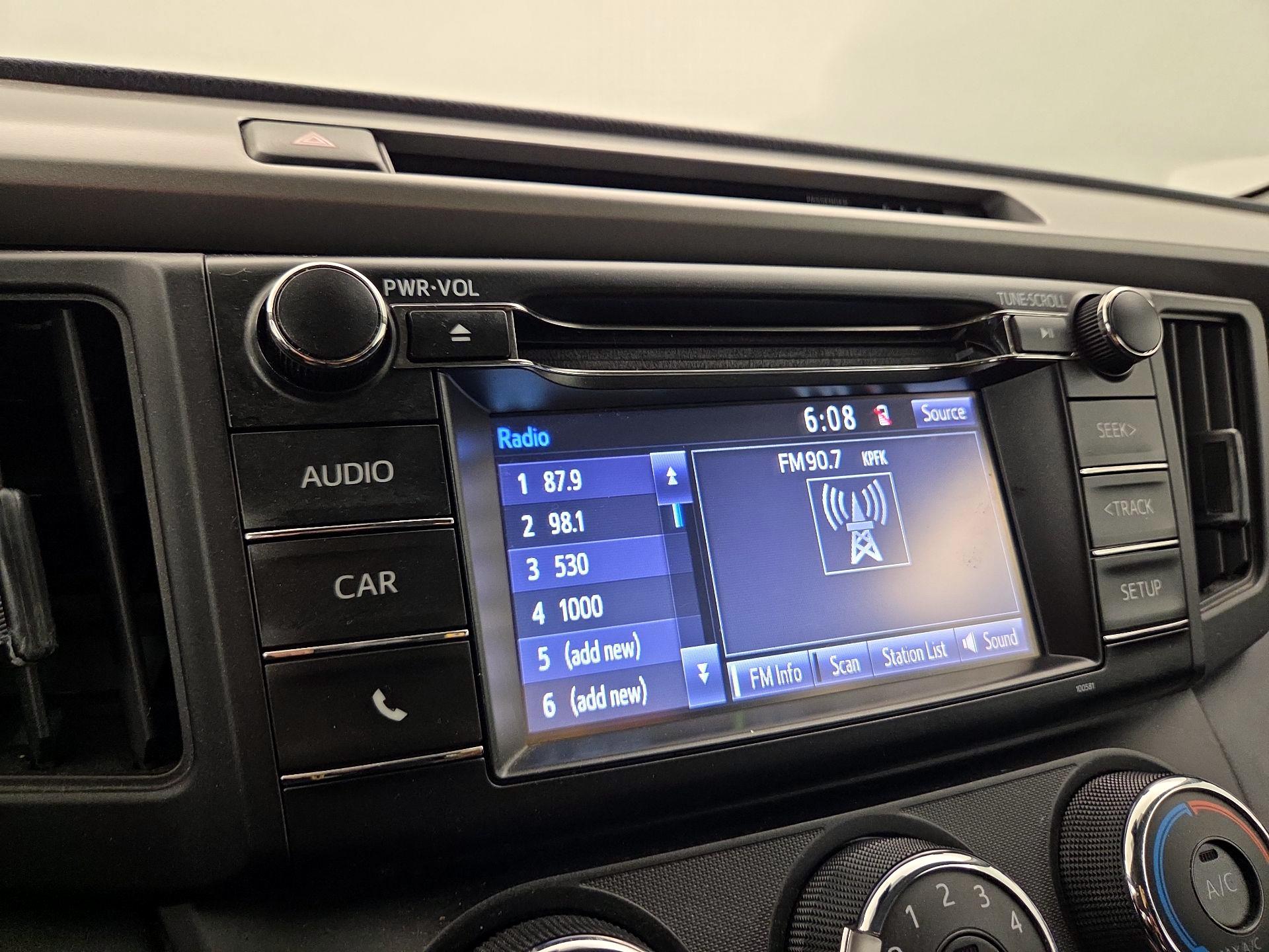Thumbnail: 2017 Toyota RAV4 - 15
