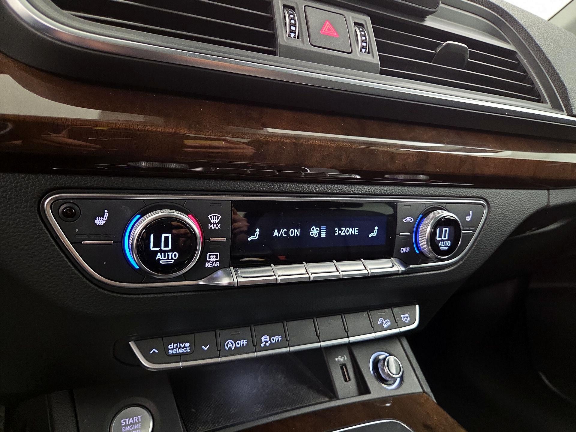 Thumbnail: 2019 Audi Q5 - 16
