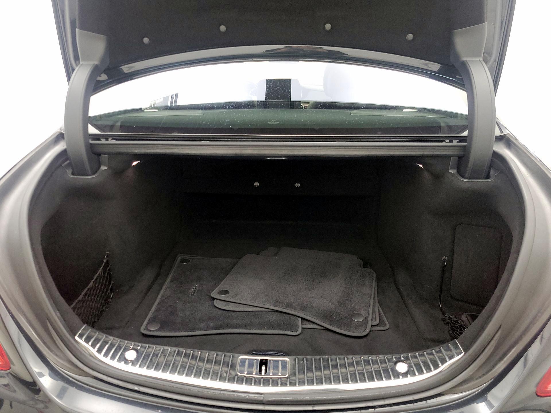 Thumbnail: 2015 Mercedes-Benz S-Class - 20