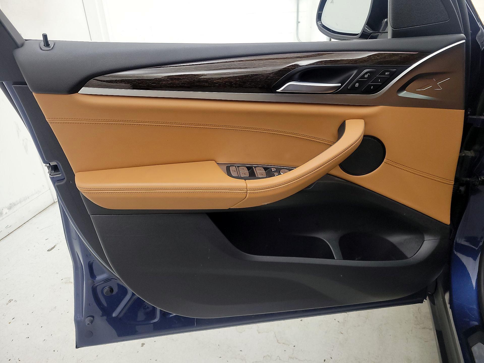 Thumbnail: 2021 BMW X3 - 12