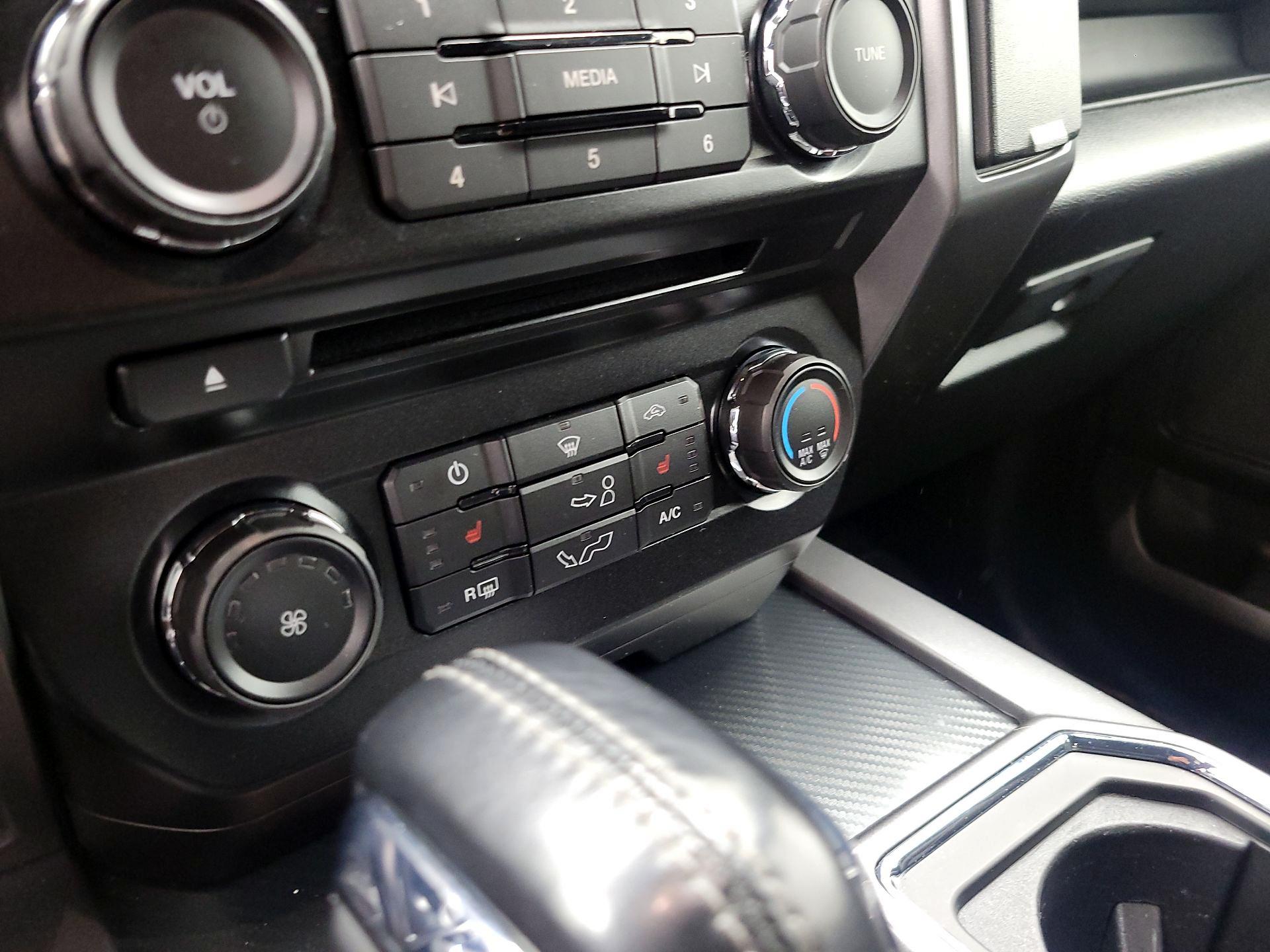 Thumbnail: 2018 Ford F-150 - 15