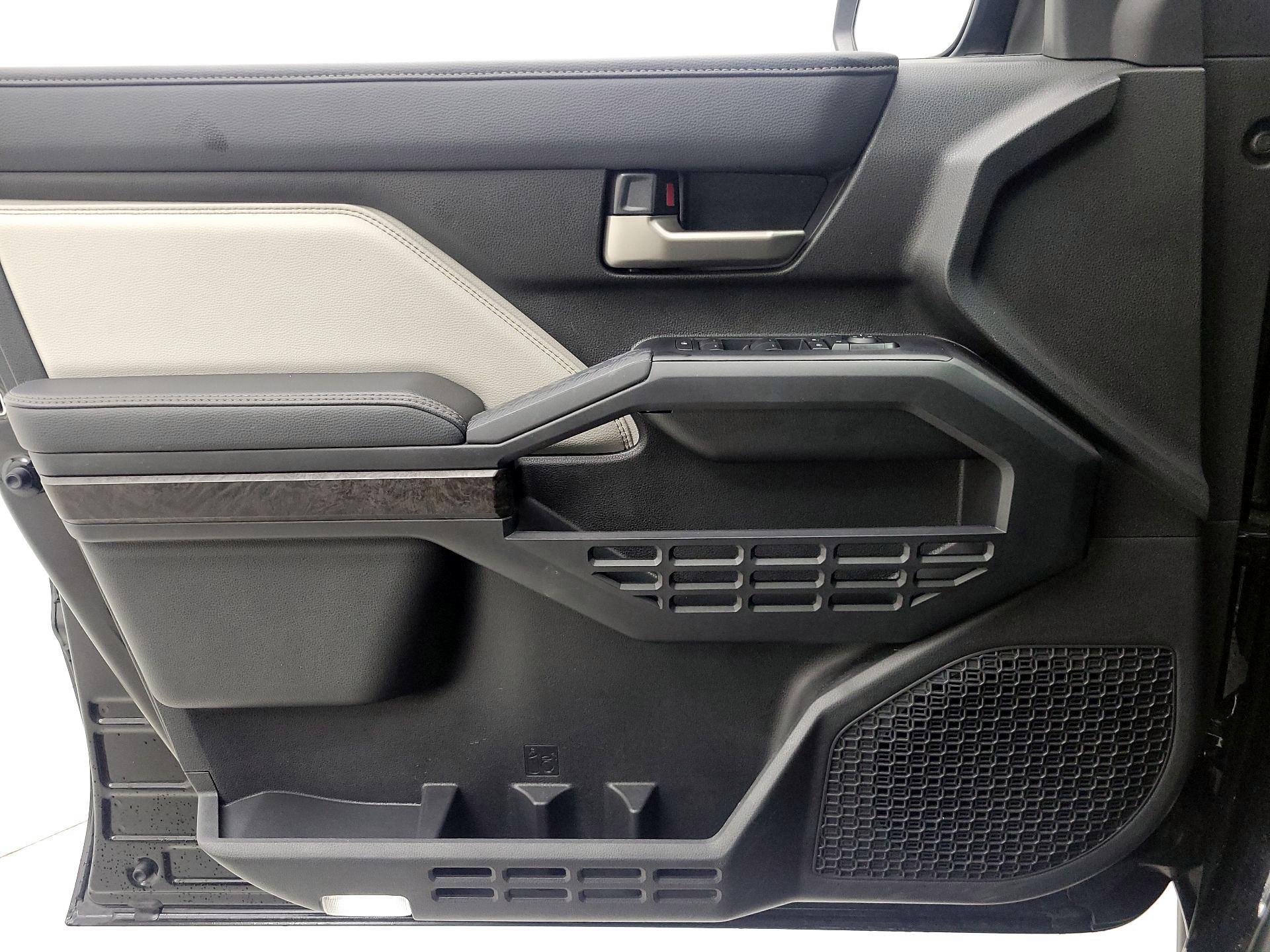 Thumbnail: 2025 Toyota Tacoma - 12