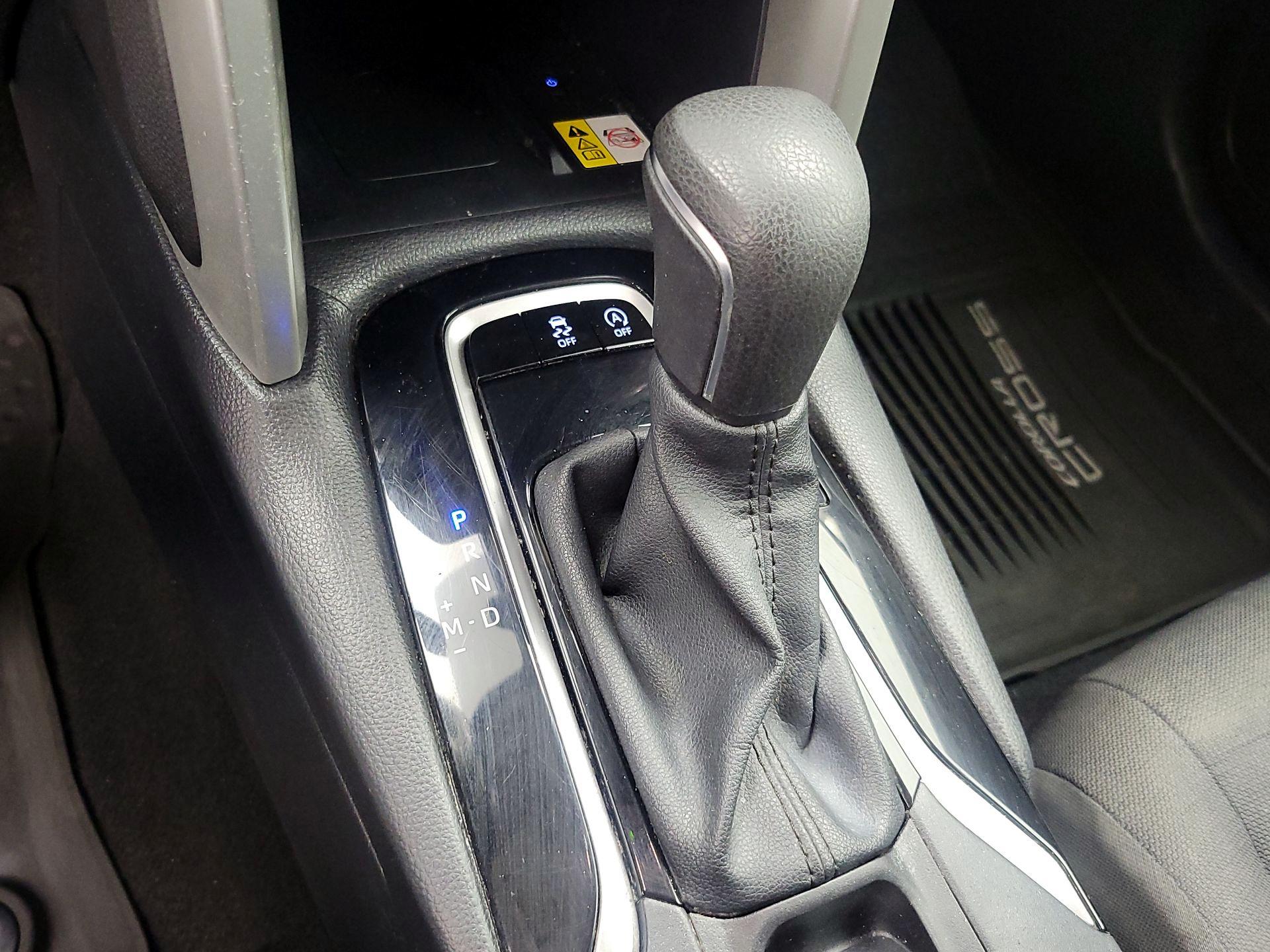 Thumbnail: 2022 Toyota Corolla Cross - 17