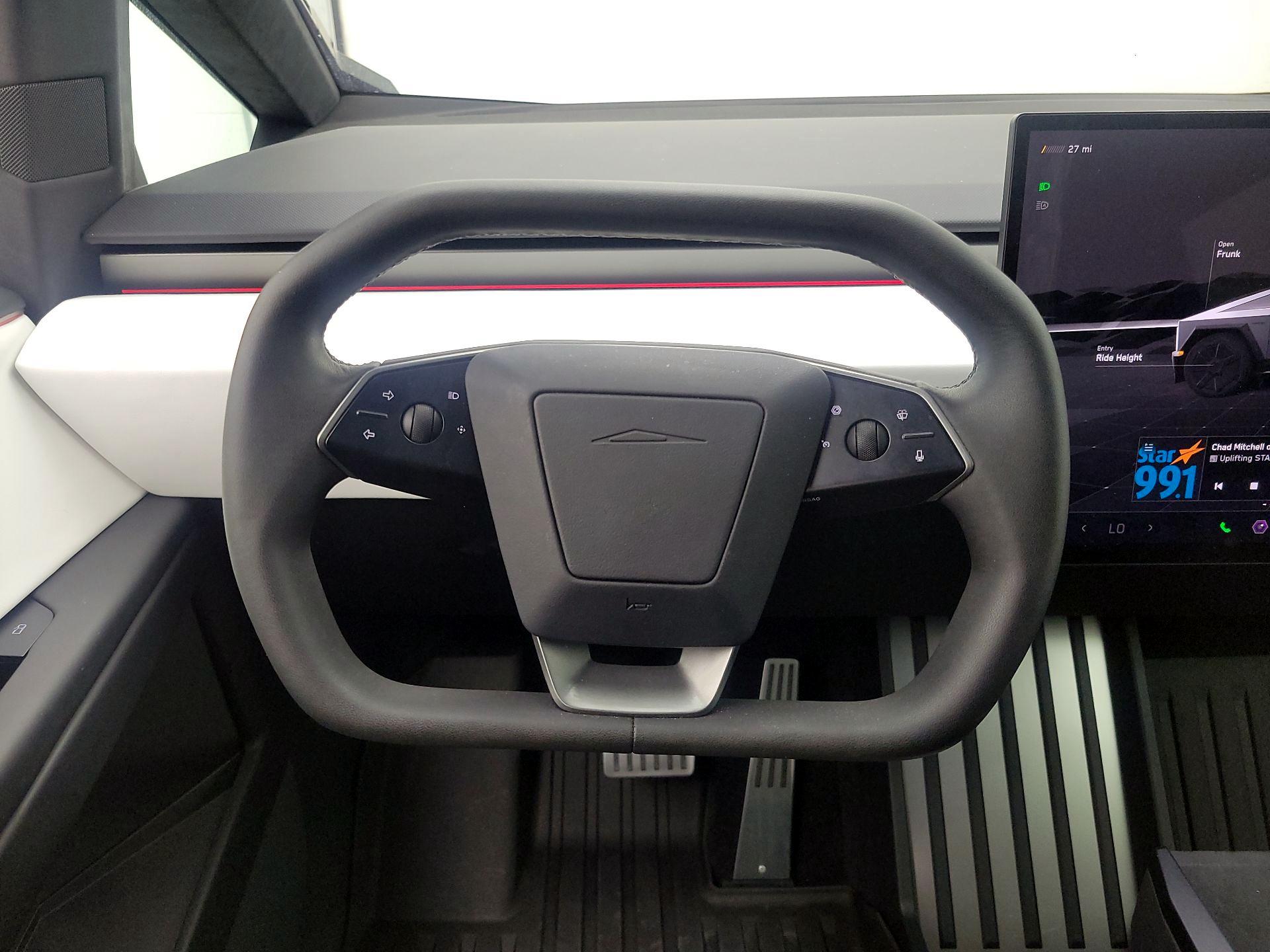 Thumbnail: 2024 Tesla Cybertruck - 10