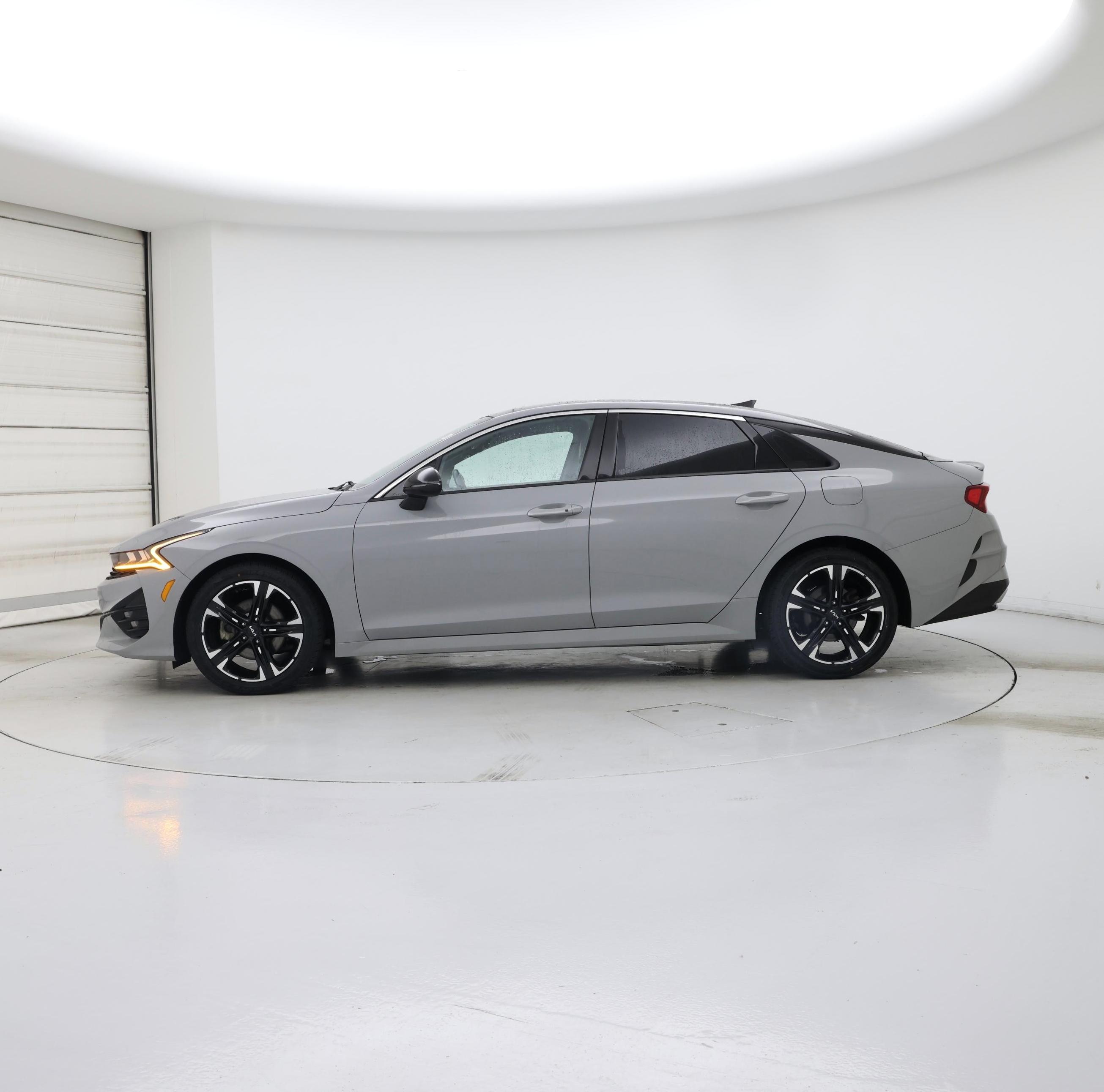 Thumbnail: 2023 Kia K5 - 3