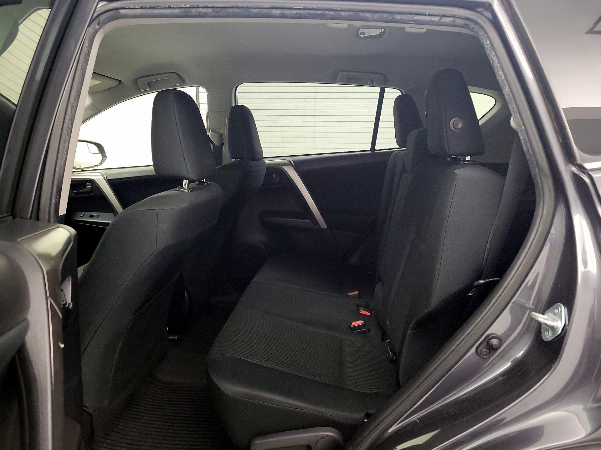 Thumbnail: 2018 Toyota RAV4 - 19