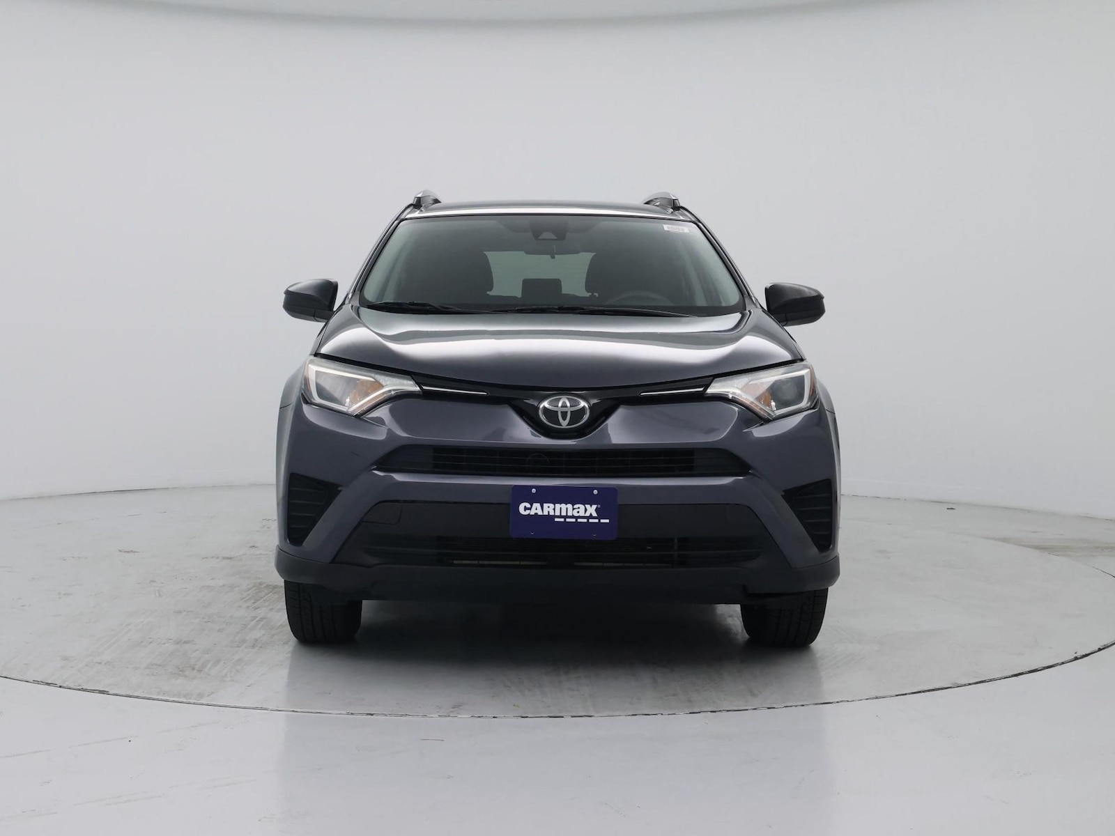 2018 Toyota RAV4 LE - Photo 6