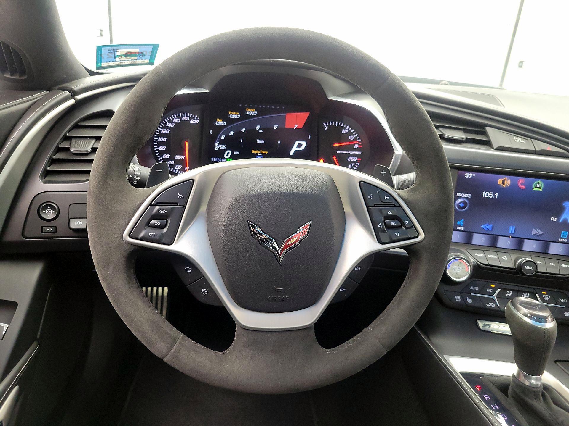 Thumbnail: 2015 Chevrolet Corvette - 10