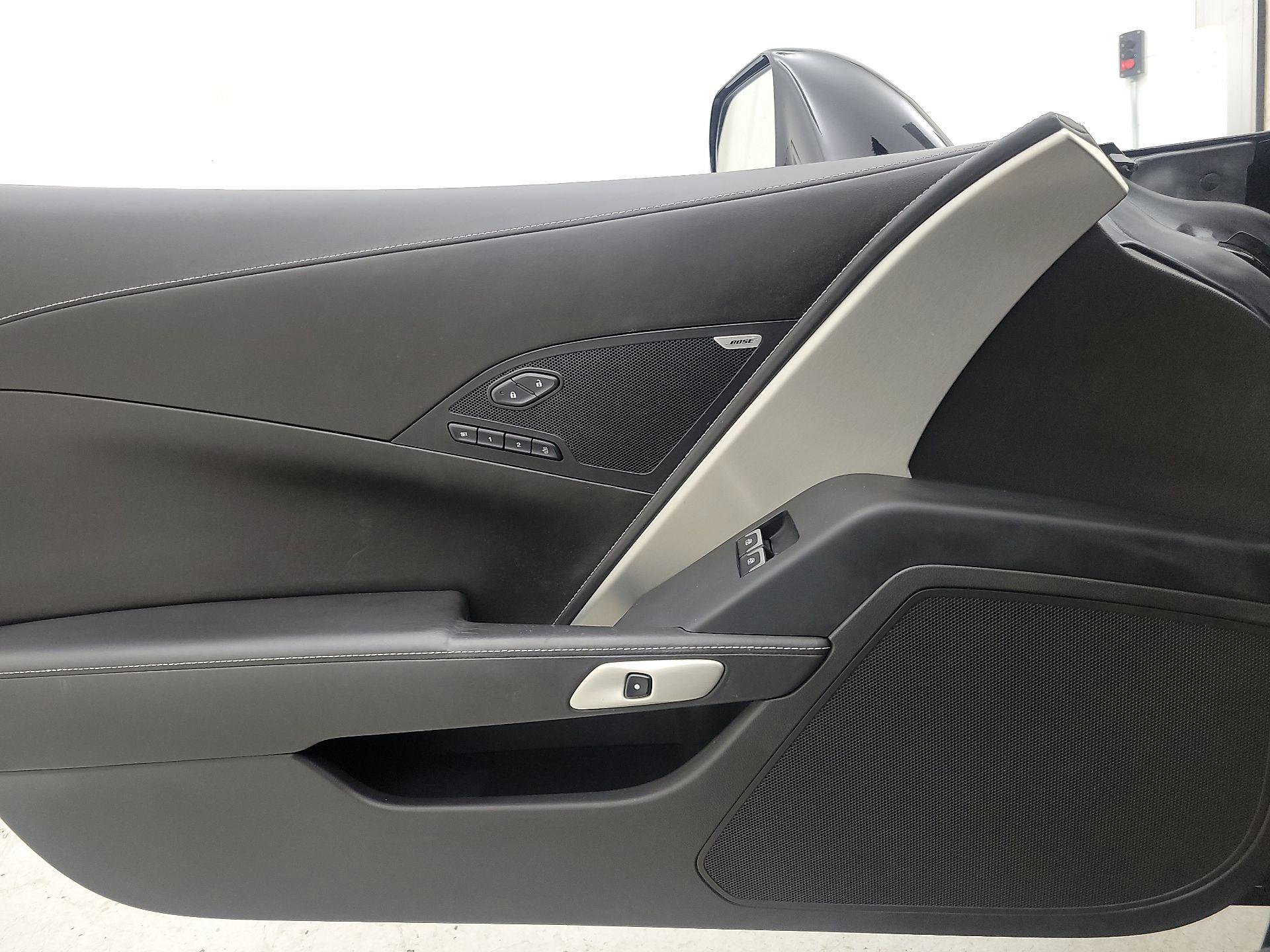 Thumbnail: 2015 Chevrolet Corvette - 12